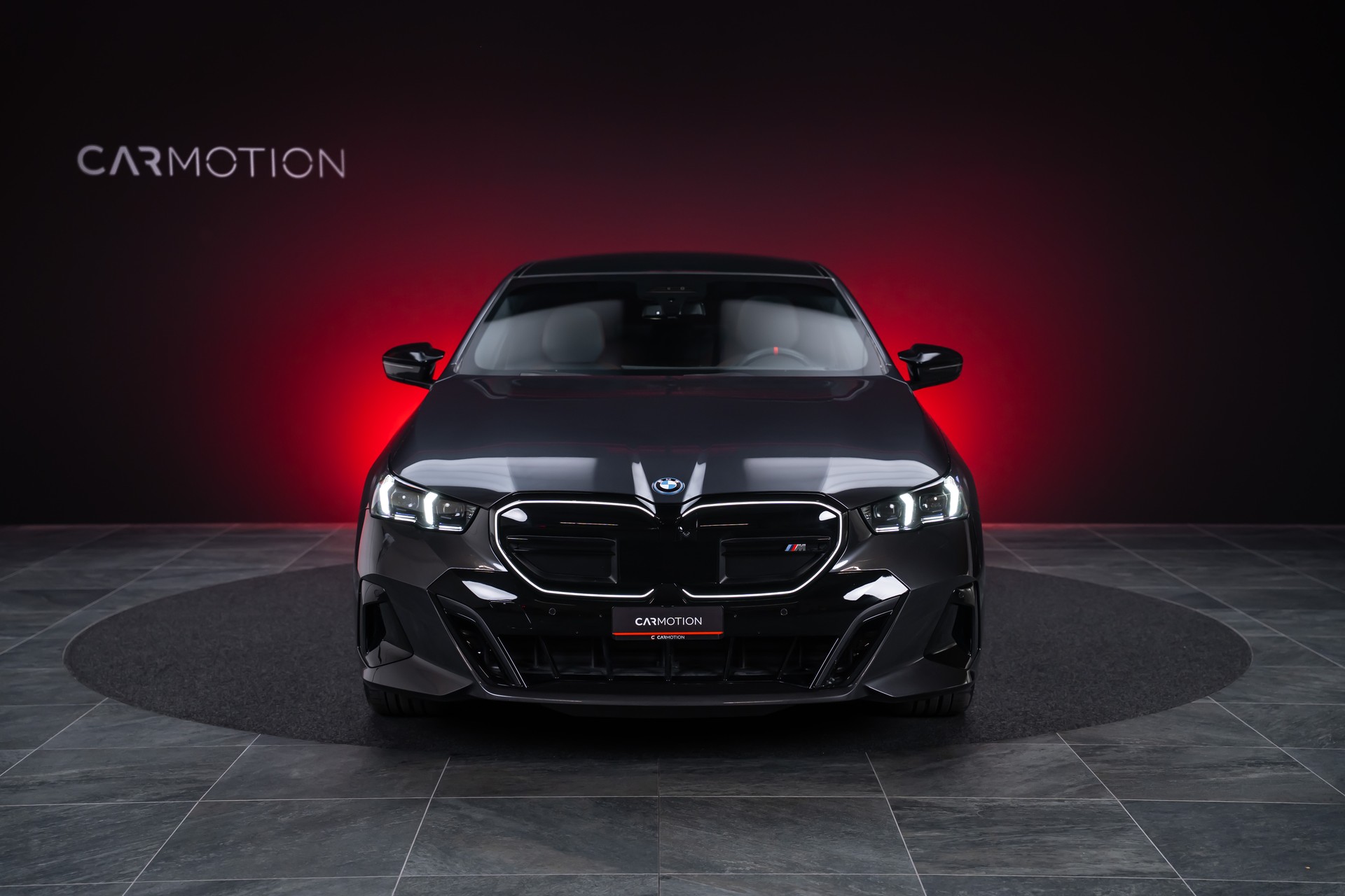 BMW i5 M60 xDrive M Sport Pro / CH-Fahrzeug /Iconic Glow / Panorama-Glasdach-image-1