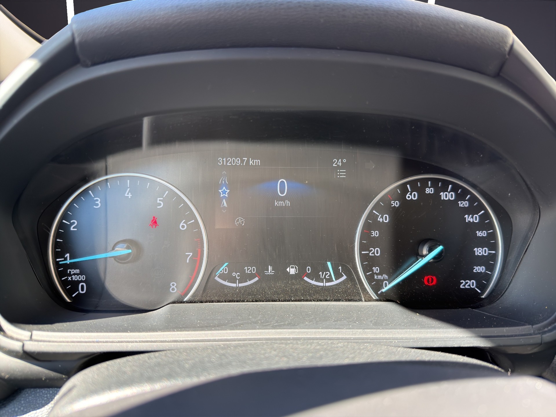 FORD EcoSport 1.0 EcoB Titanium-image-8