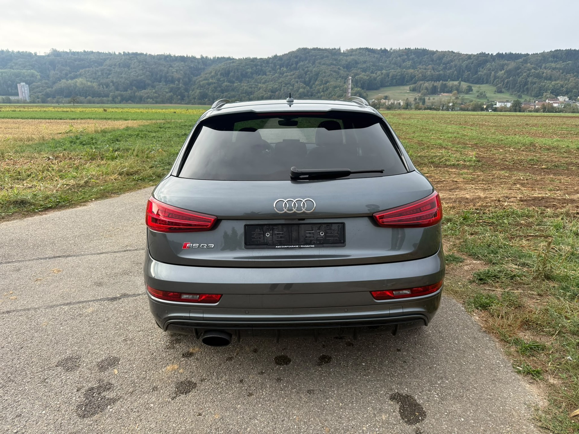 AUDI RS Q3 2.5 TFSI quattro S-tronic-image-3