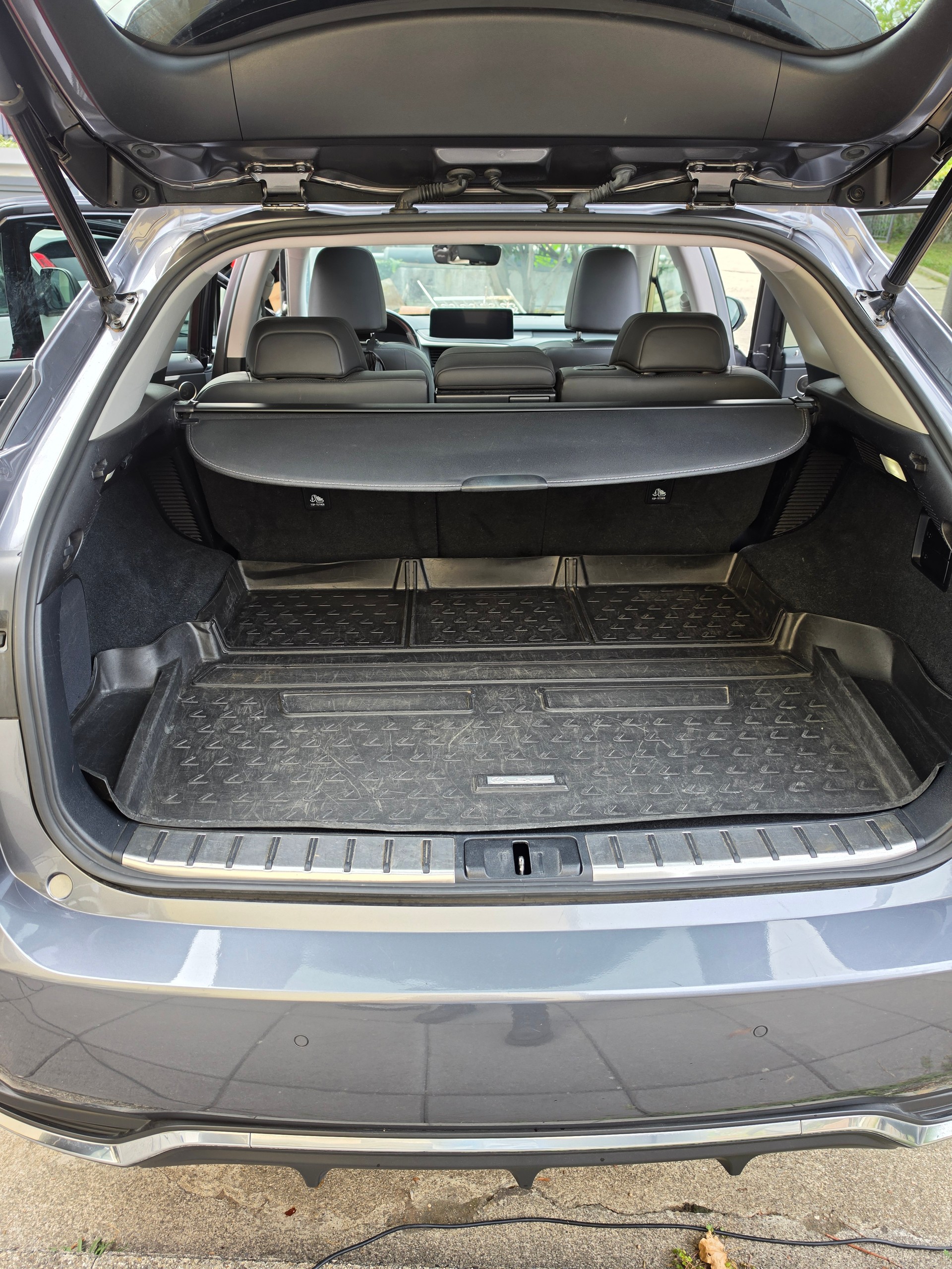 LEXUS 450h X-image-4
