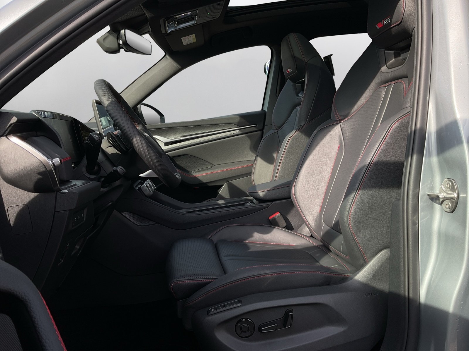 AUDI Q4 e-tron 40-image-9
