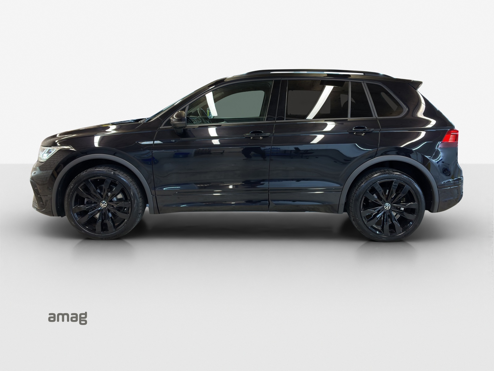 VW Tiguan 2.0TSI R-Line 4Motion DSG-image-1