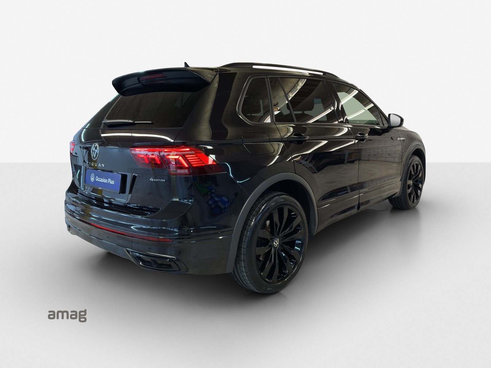 VW Tiguan 2.0TSI R-Line 4Motion DSG-image-4