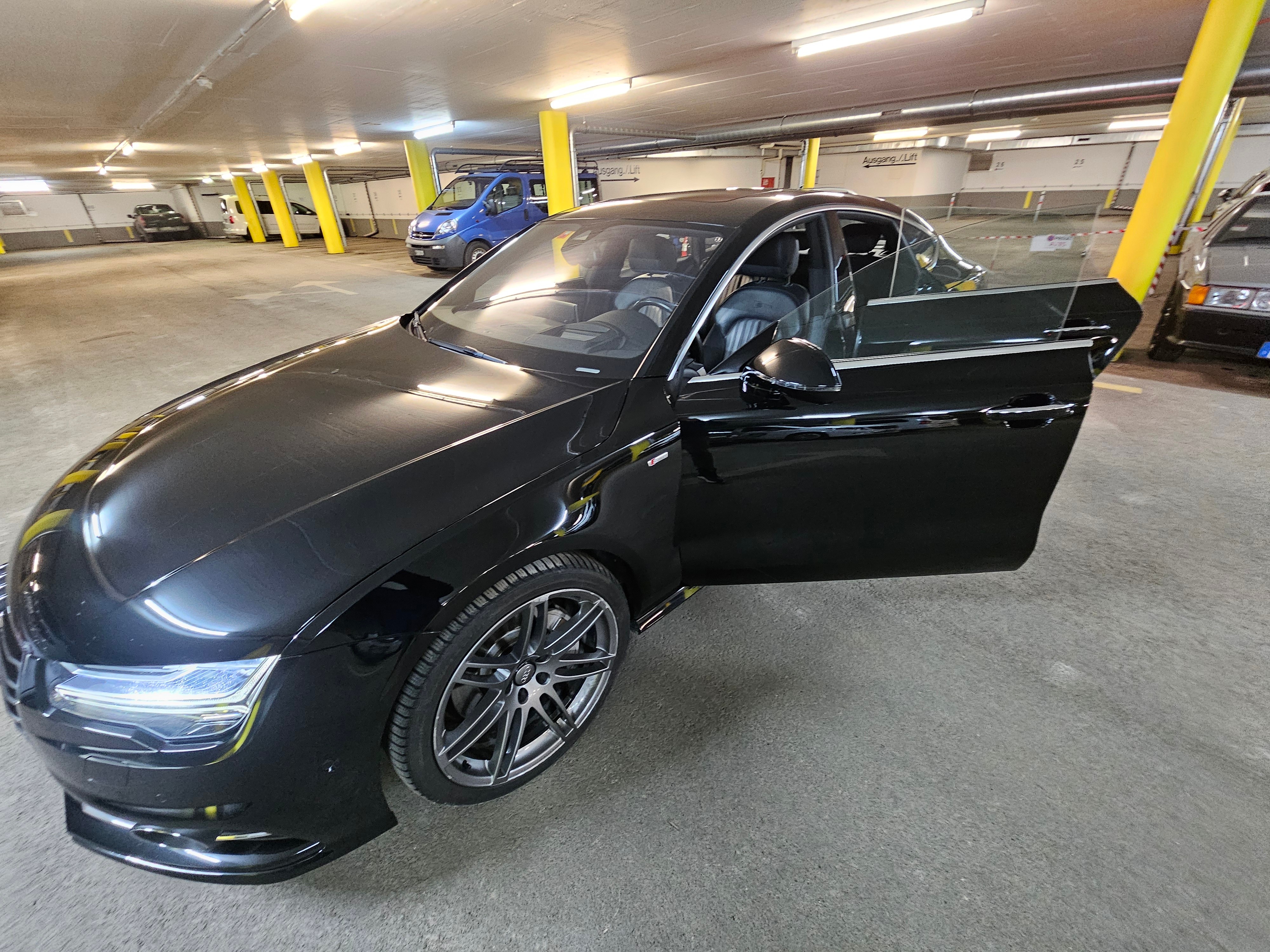 Car photo