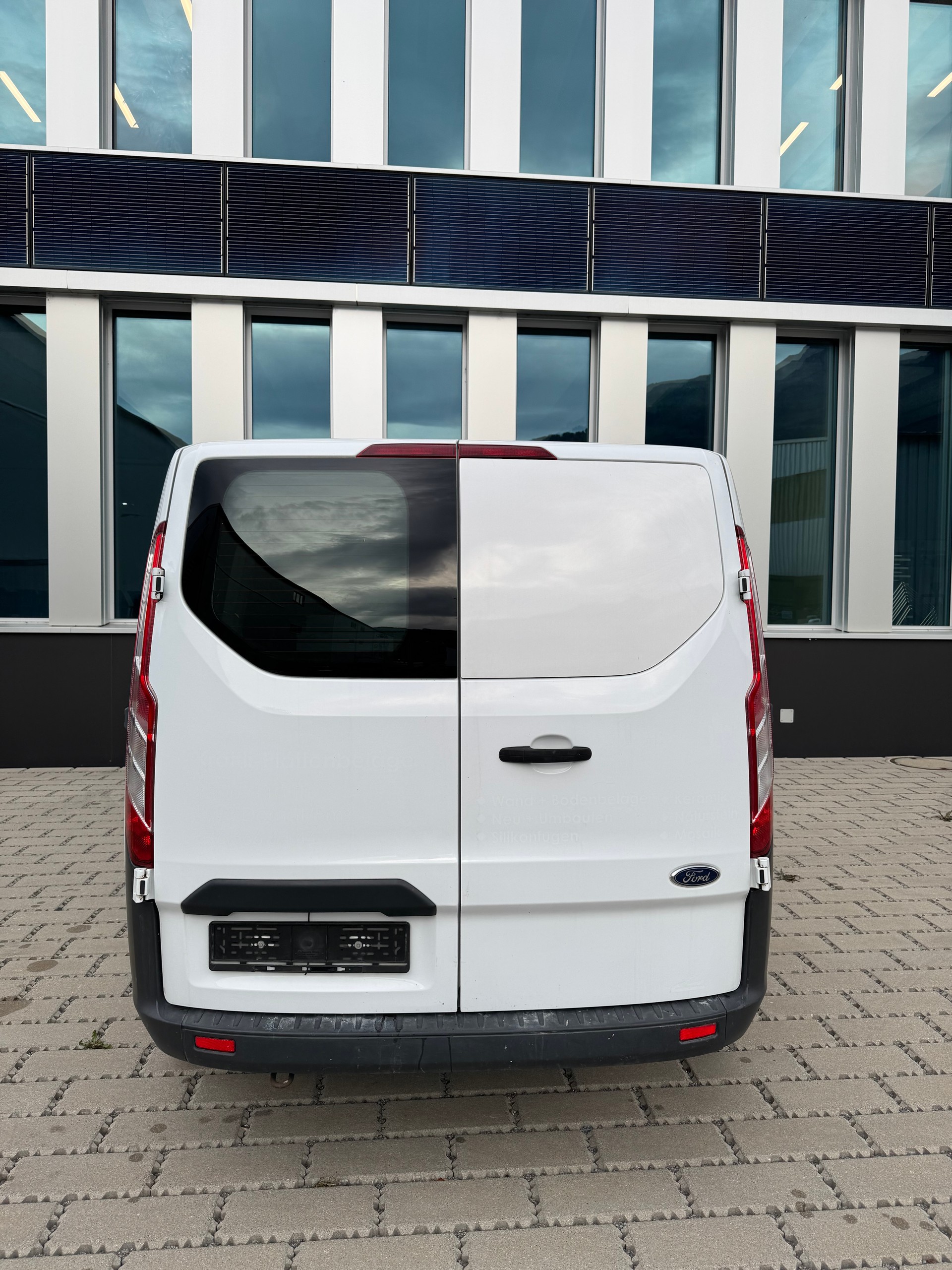 FORD Transit Custom Van 270 L1H1 Trend-image-14