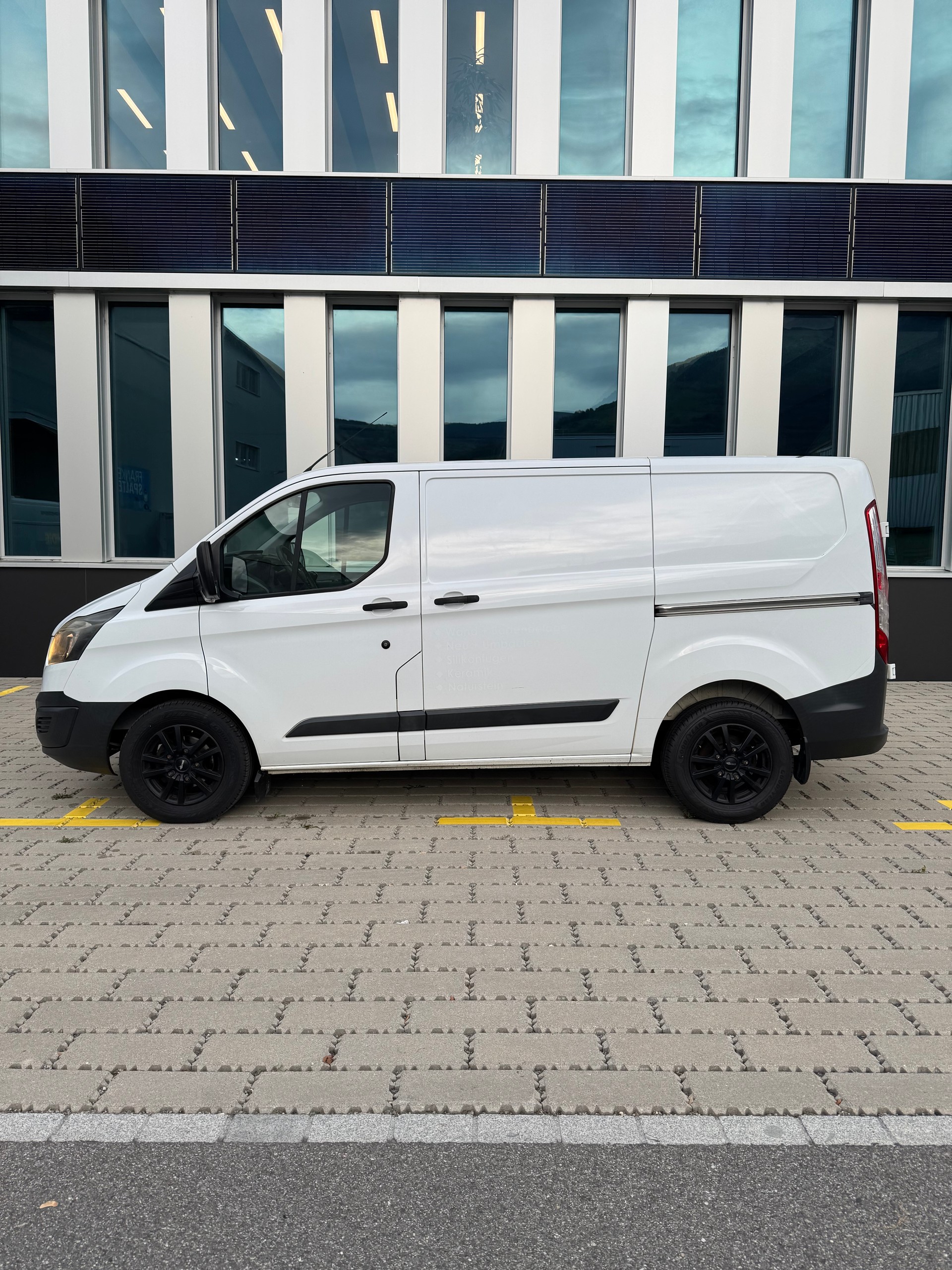 FORD Transit Custom Van 270 L1H1 Trend-image-1