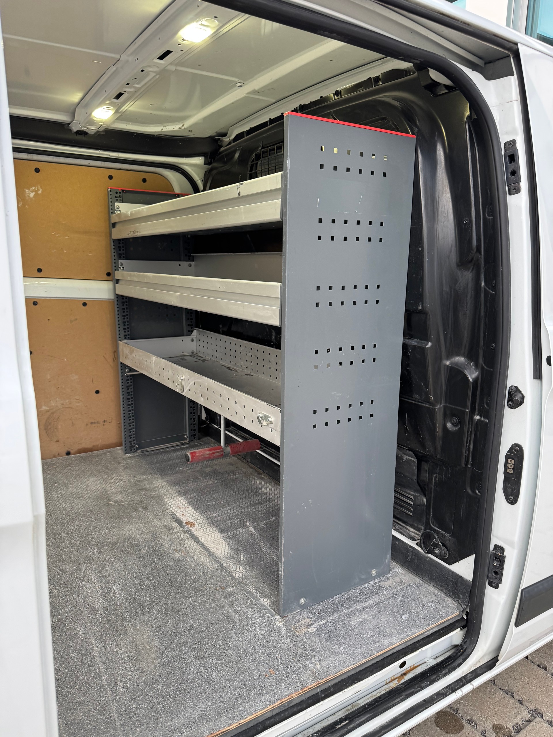 FORD Transit Custom Van 270 L1H1 Trend-image-4