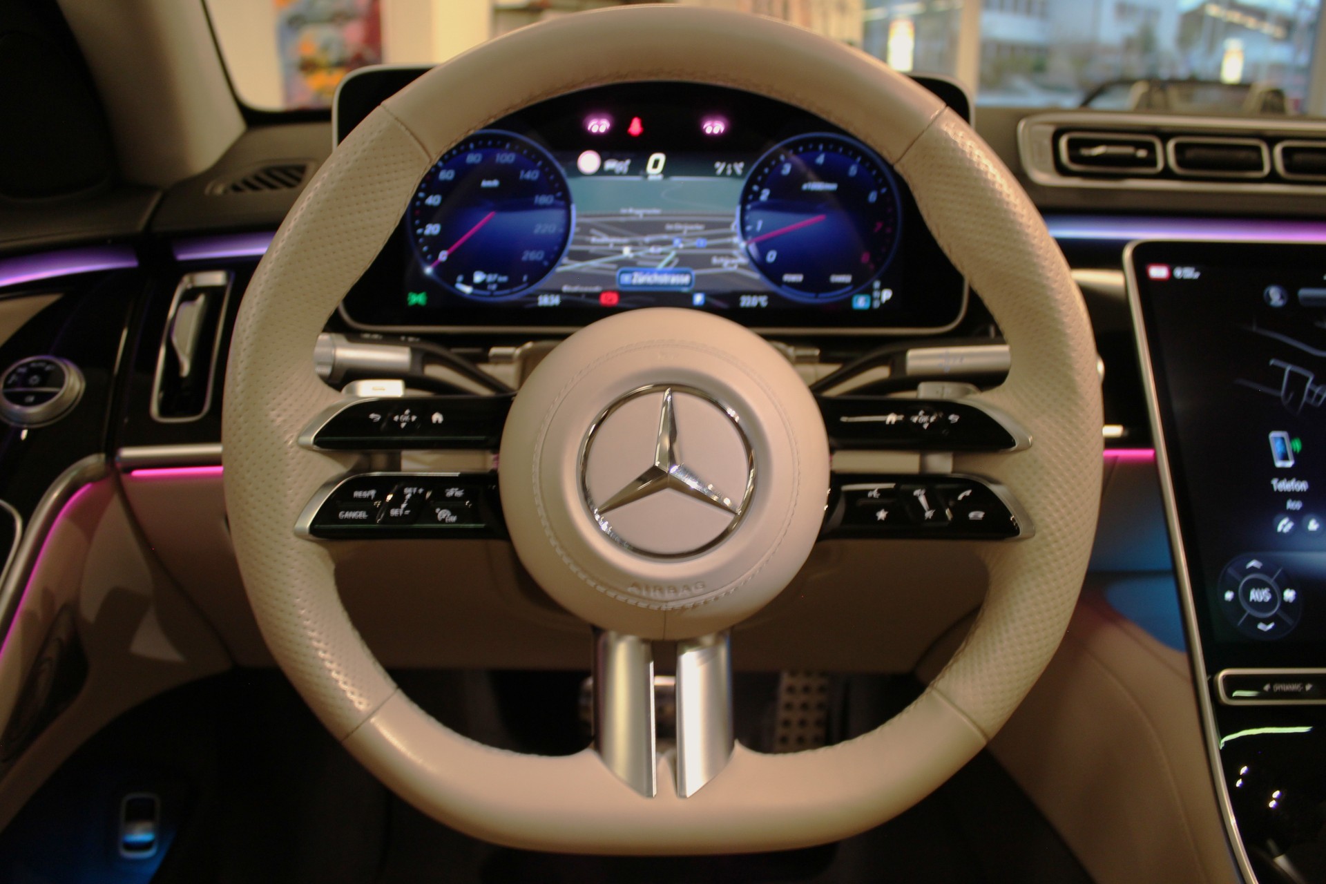 MERCEDES-BENZ S 580 L 4Matic AMG Line 9G-Tronic-image-18