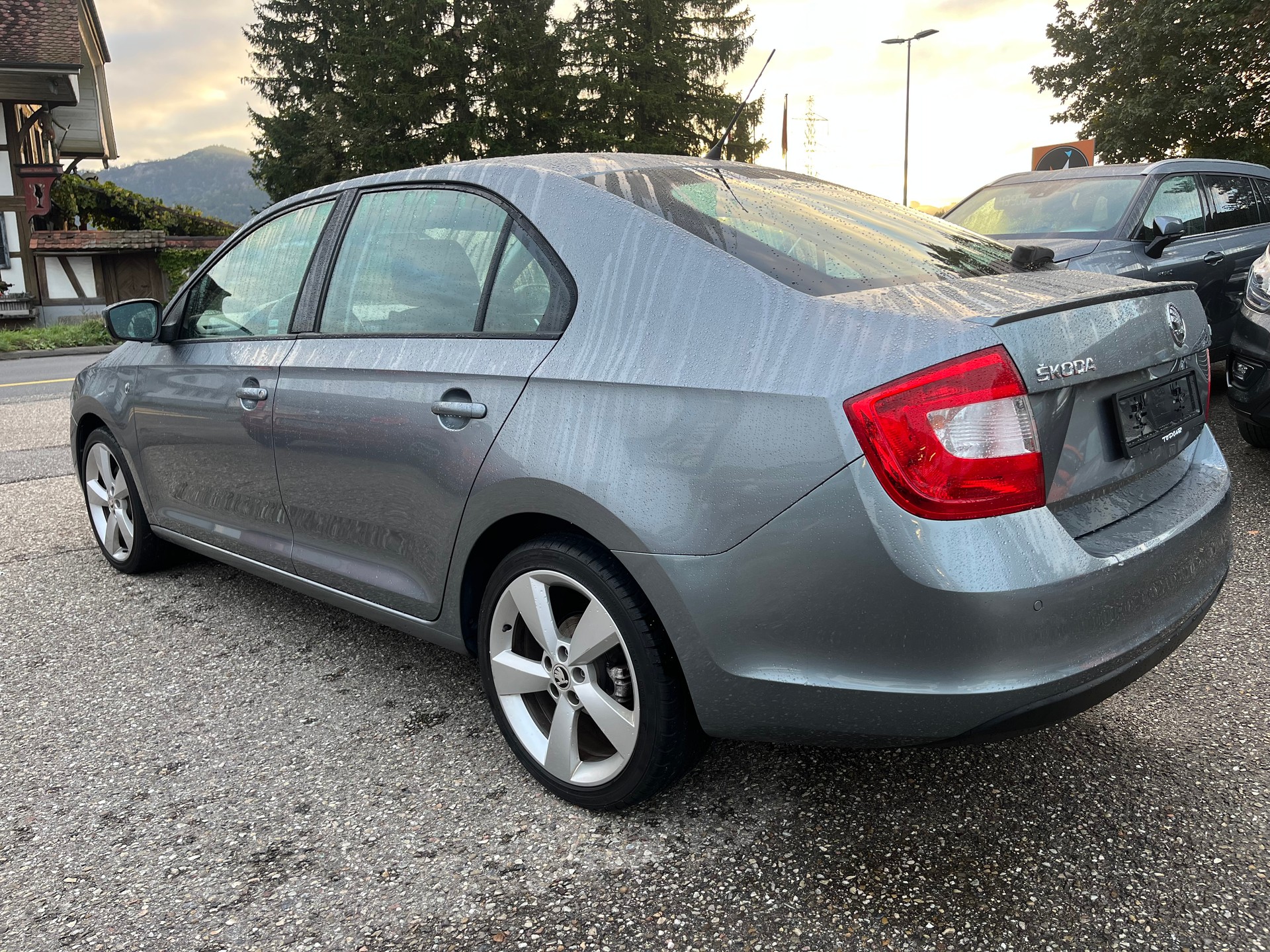 SKODA Rapid 1.4 TSI Ambition DSG-image-6
