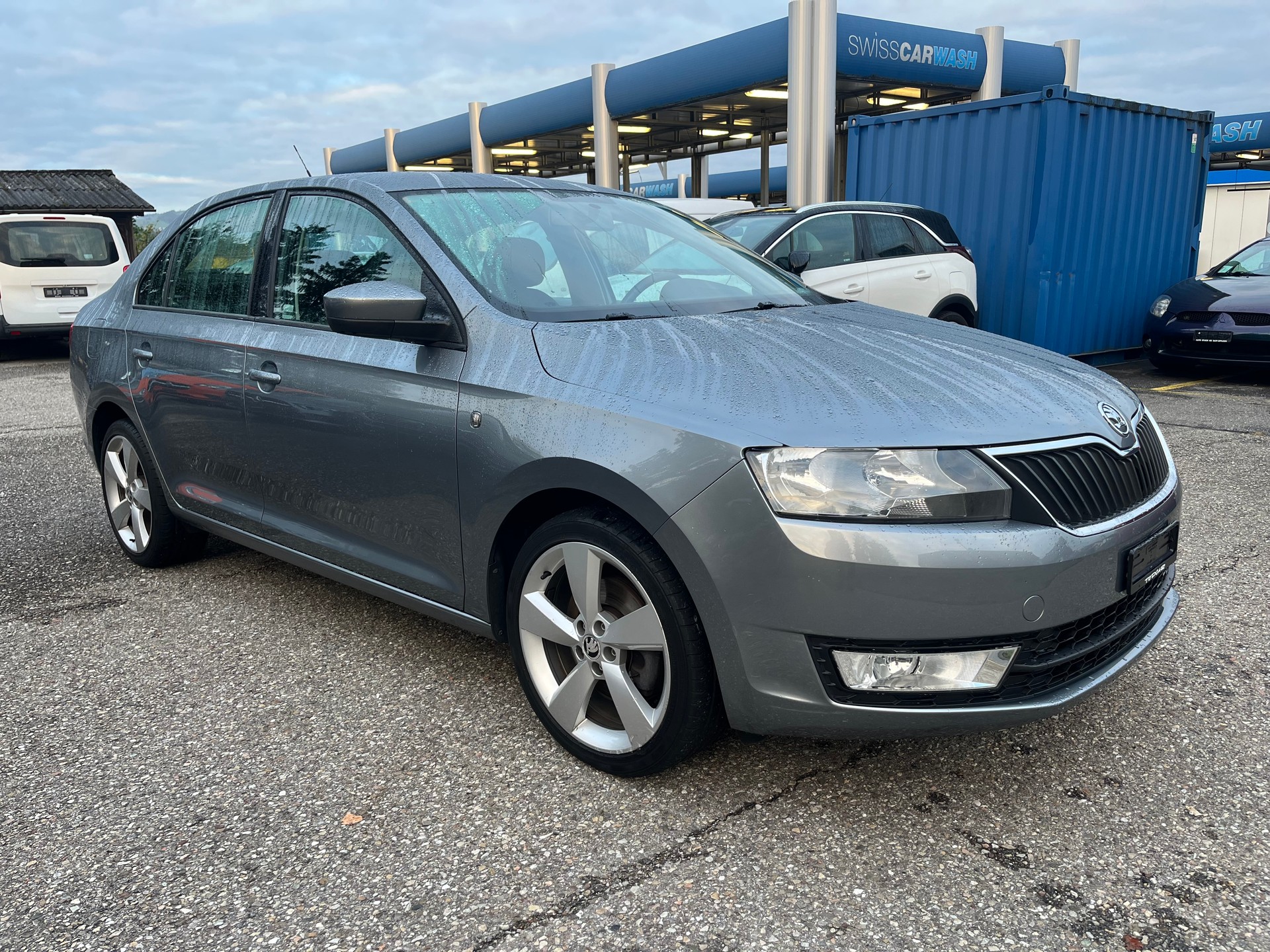 SKODA Rapid 1.4 TSI Ambition DSG-image-2