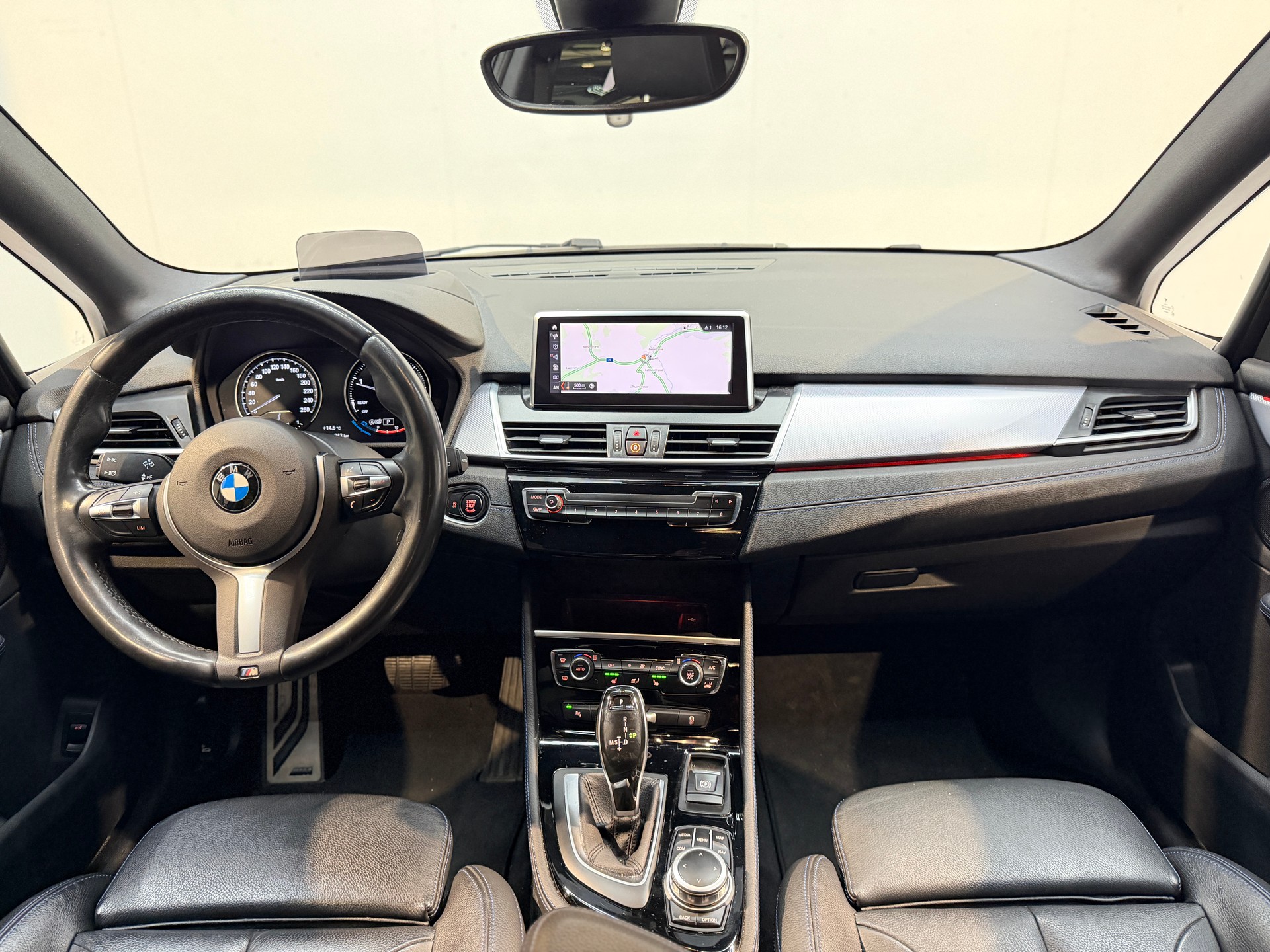 BMW 218d xDrive Active Tourer Steptronic M Sport-image-10