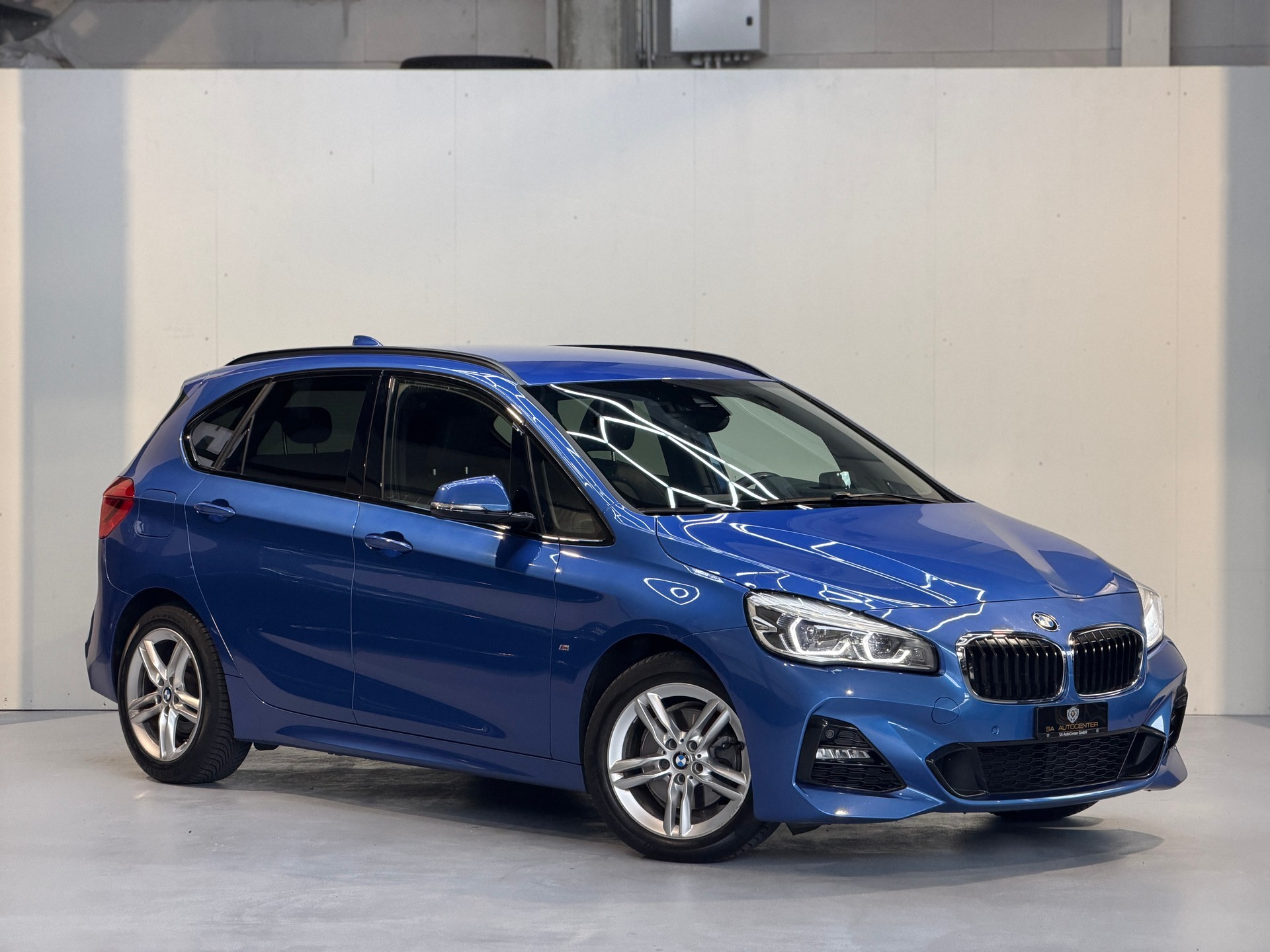 BMW 218d xDrive Active Tourer Steptronic M Sport-image-1