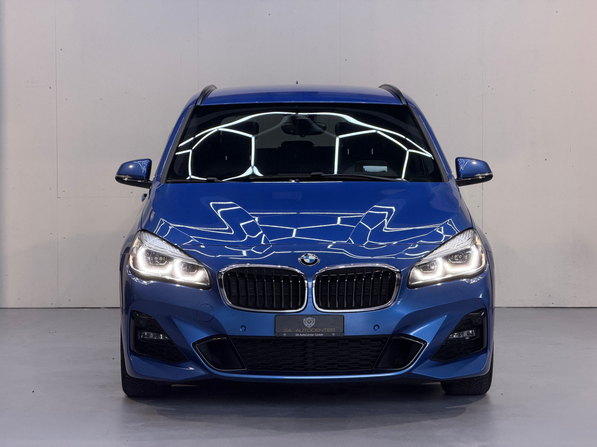 BMW 218d xDrive Active Tourer Steptronic M Sport-image-2
