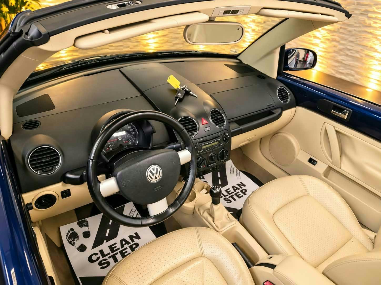 VW Beetle Cabrio 1.8 T-image-13