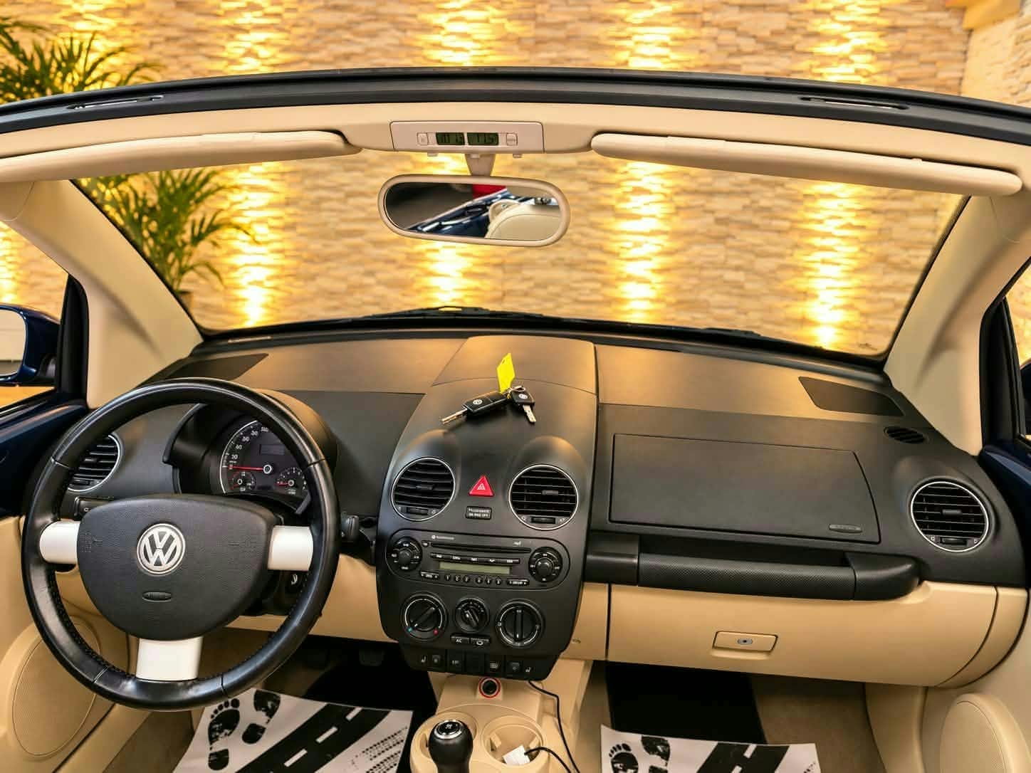 VW Beetle Cabrio 1.8 T-image-14