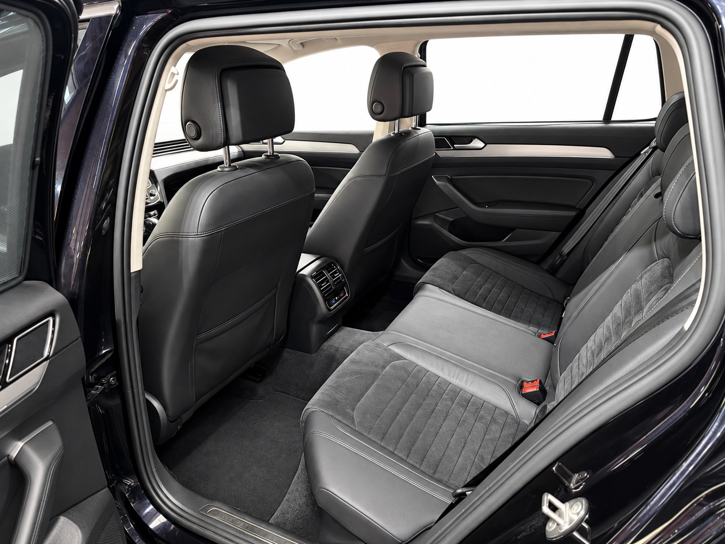 VW Passat Variant 2.0 TDI BMT Highline DSG * Partikelfilter Bestanden am 09.2026 *-image-12