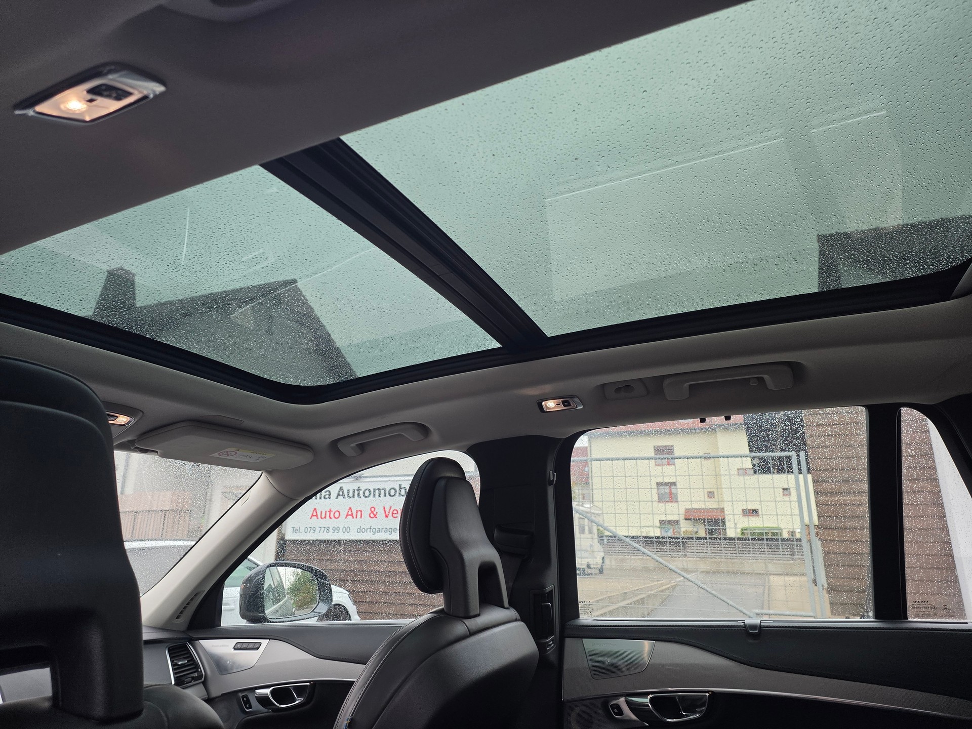 VOLVO XC90 D5 AWD Inscription Geartronic-image-10