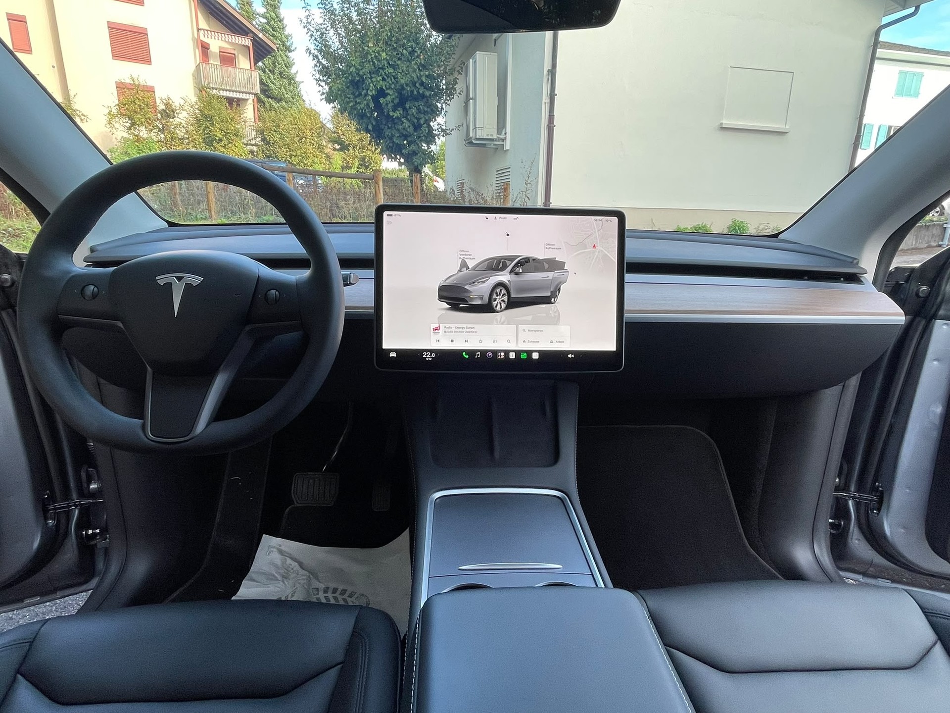 TESLA Y Long Range 533 km (WLTP) 514PS Quicksilver | AHK | FSD Potenzial | Made in Berlin Werksgarantie-image-13