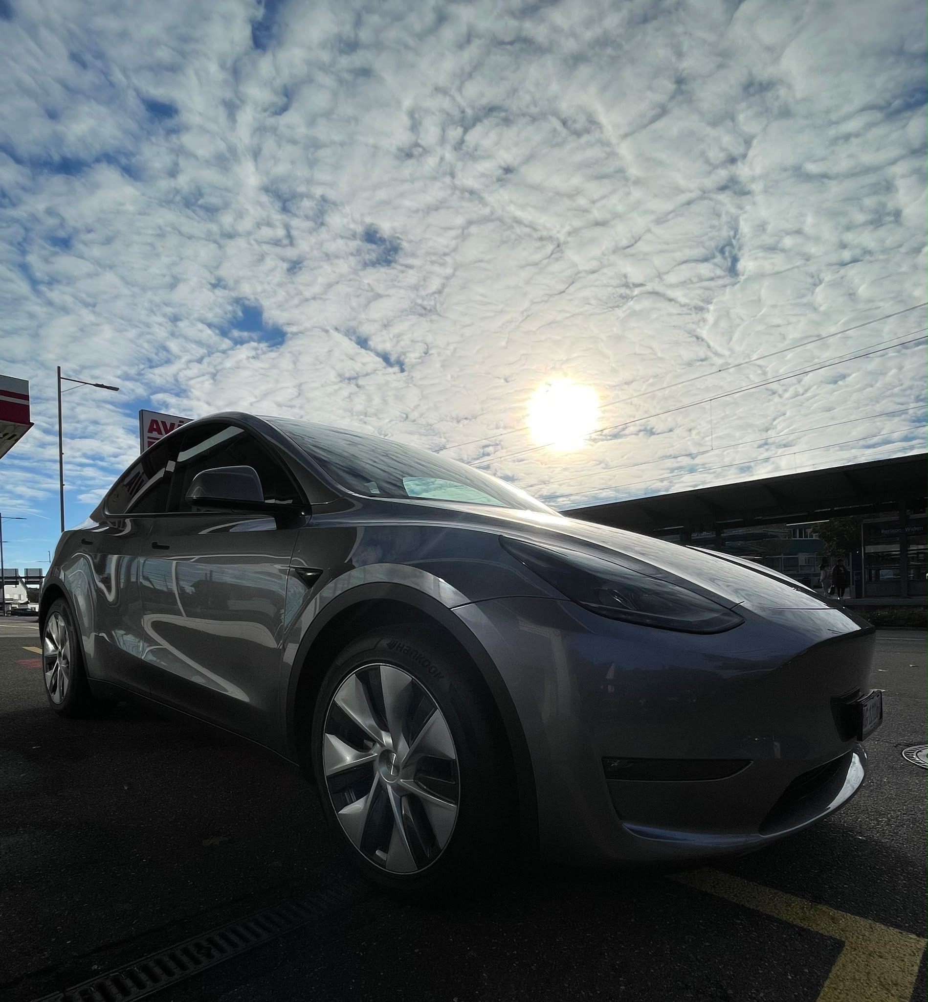 TESLA Y Long Range 533 km (WLTP) 514PS Quicksilver | AHK | FSD Potenzial | Made in Berlin Werksgarantie-image-4