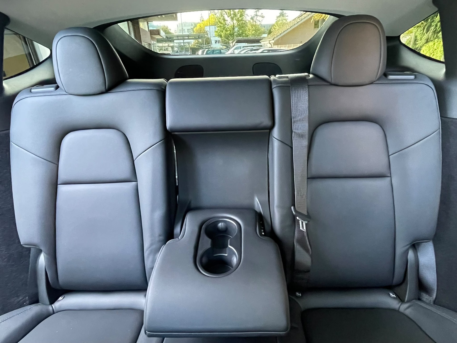 TESLA Y Long Range 533 km (WLTP) 514PS Quicksilver | AHK | FSD Potenzial | Made in Berlin Werksgarantie-image-15