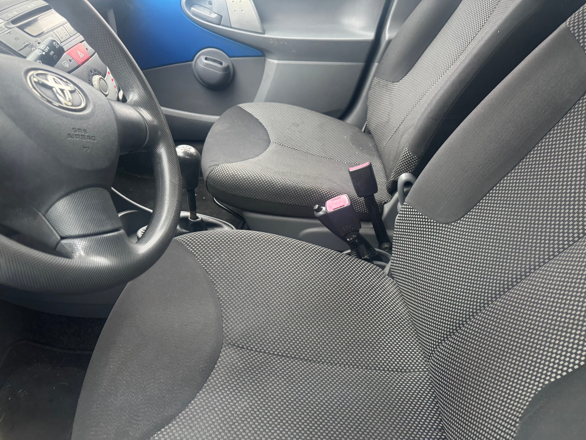 TOYOTA Aygo 1.0 Linea Terra-image-6