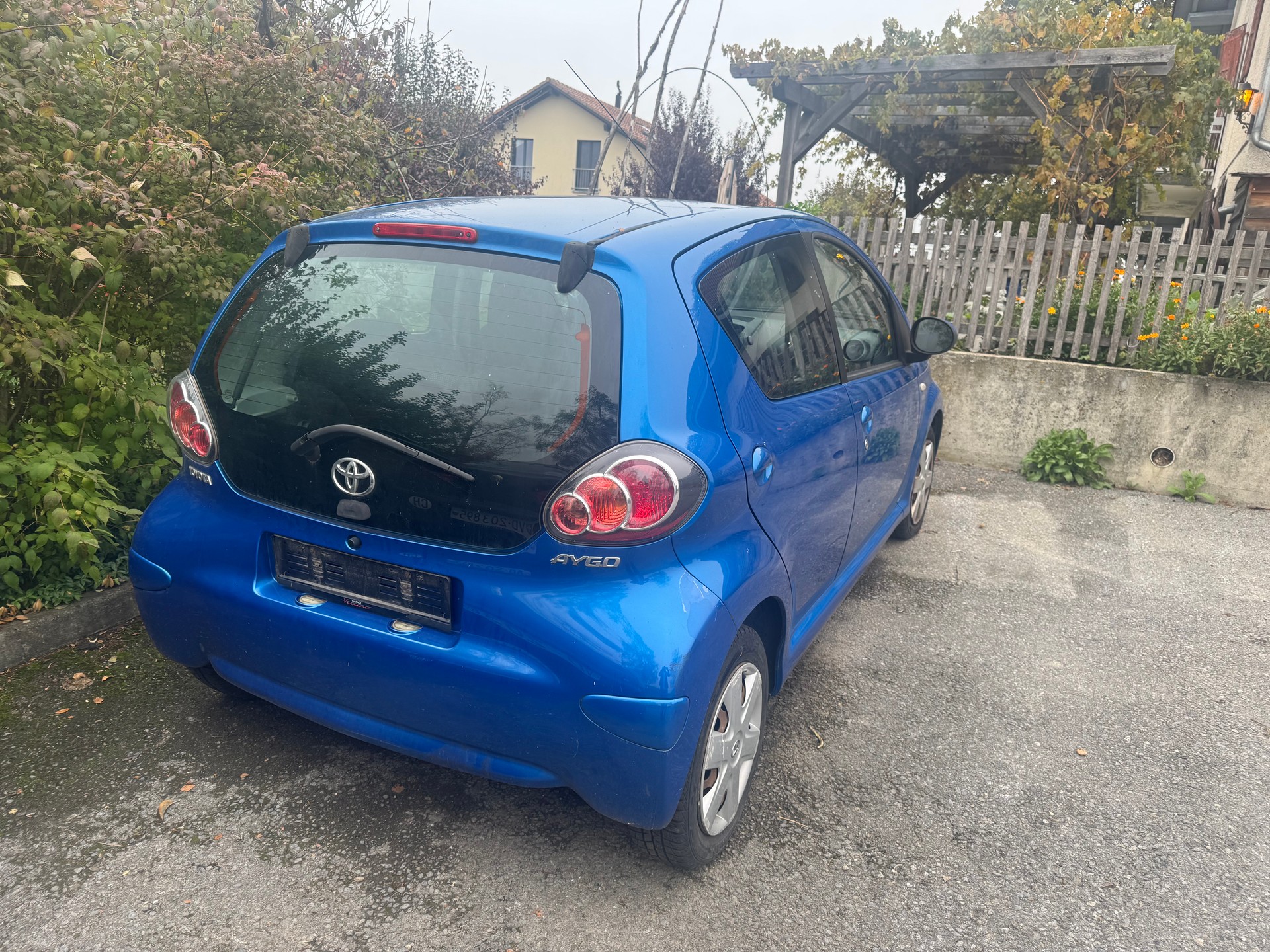 TOYOTA Aygo 1.0 Linea Terra-image-5