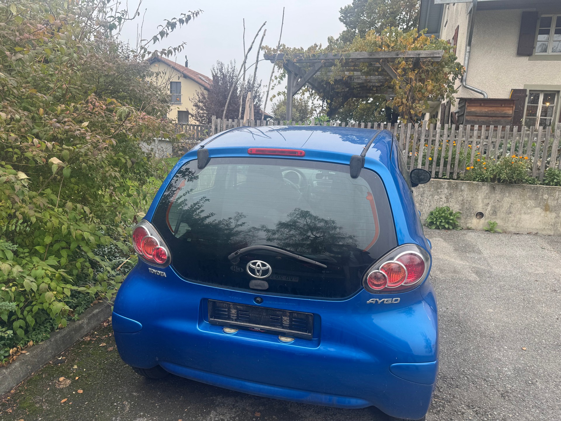 TOYOTA Aygo 1.0 Linea Terra-image-3