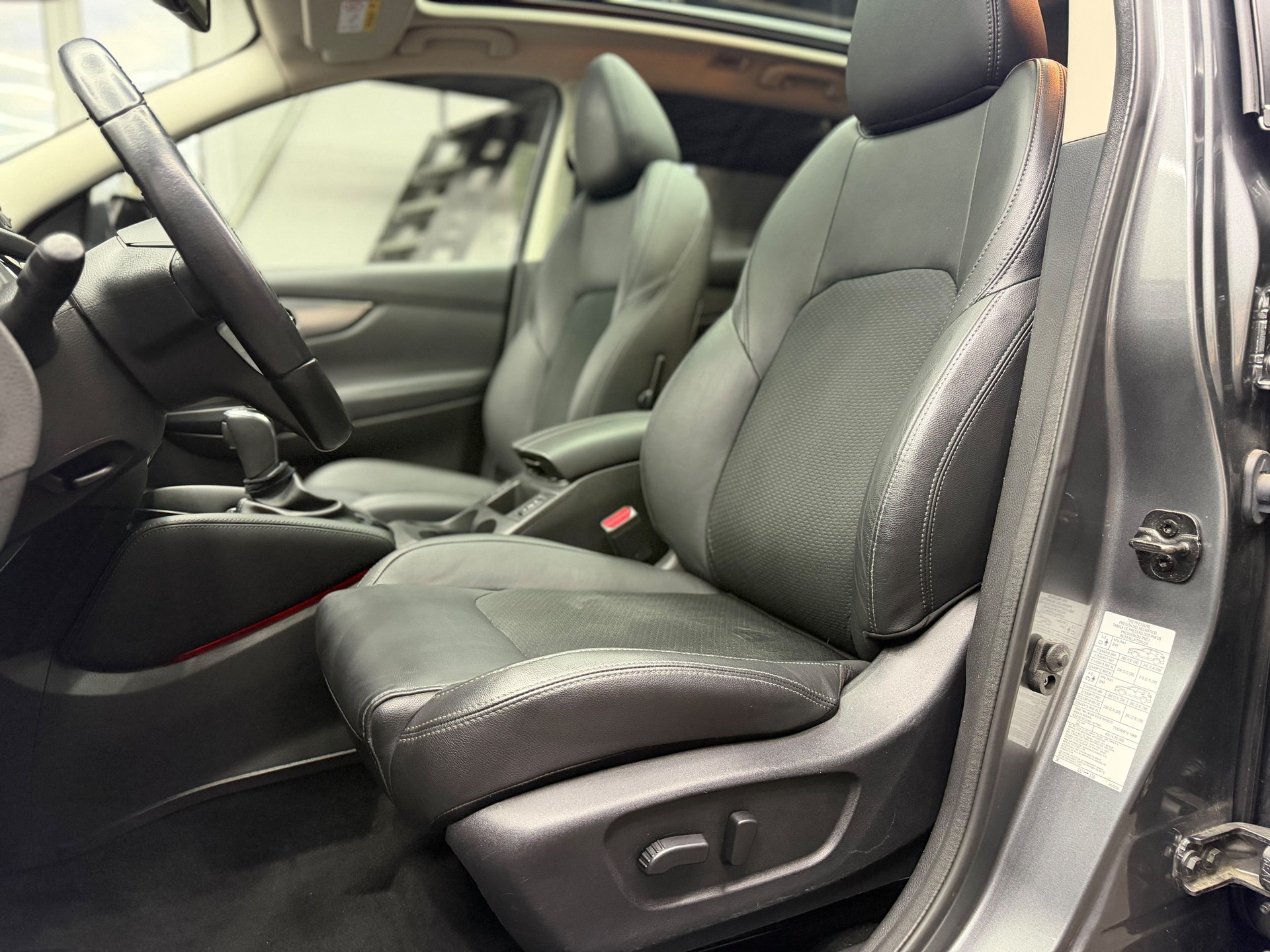 NISSAN Qashqai 1.3 DIG-T tekna DCT | Panorama Dach | 360° Kamera | Leder | Carbon-image-15