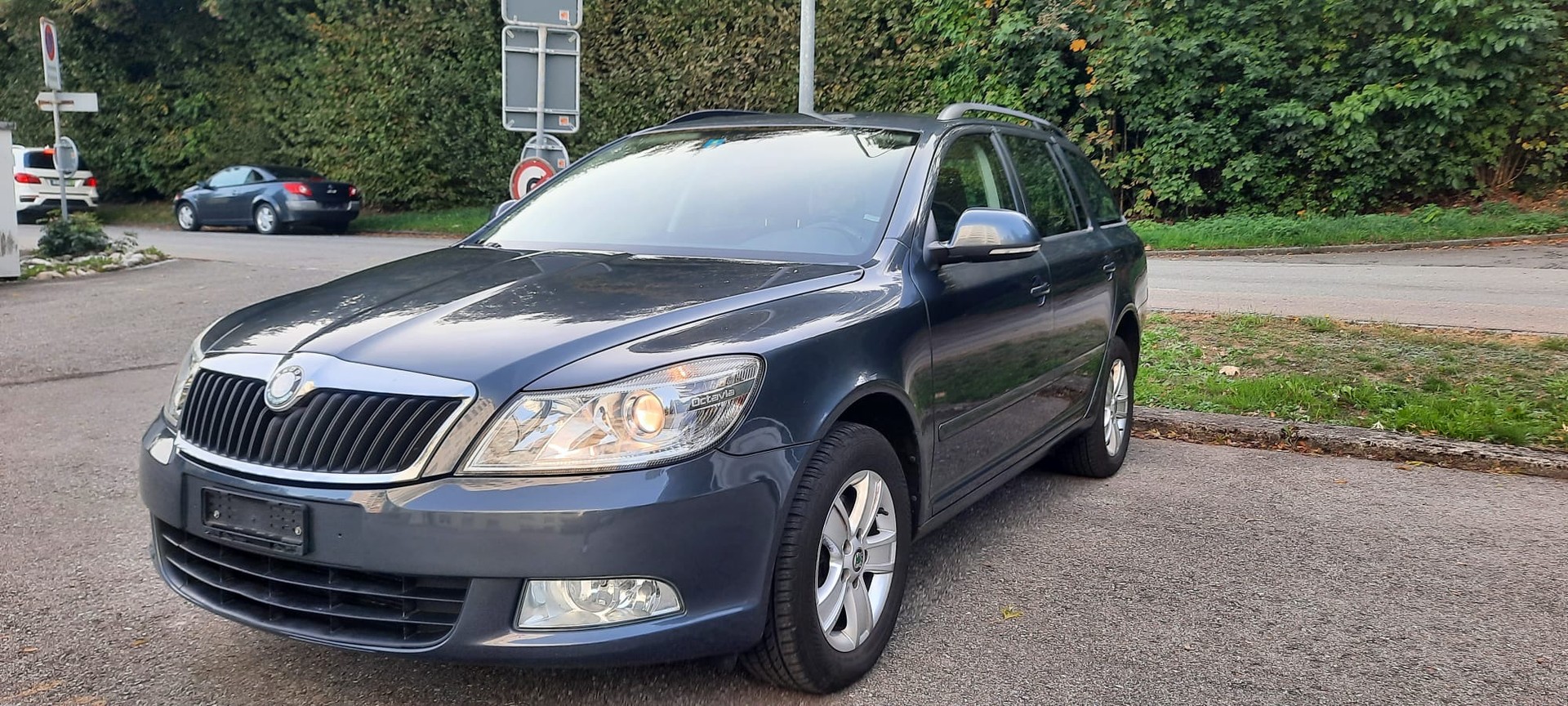 SKODA Octavia Combi 1.8 TSI Adventure 4x4 mit GARANTIE-image-0