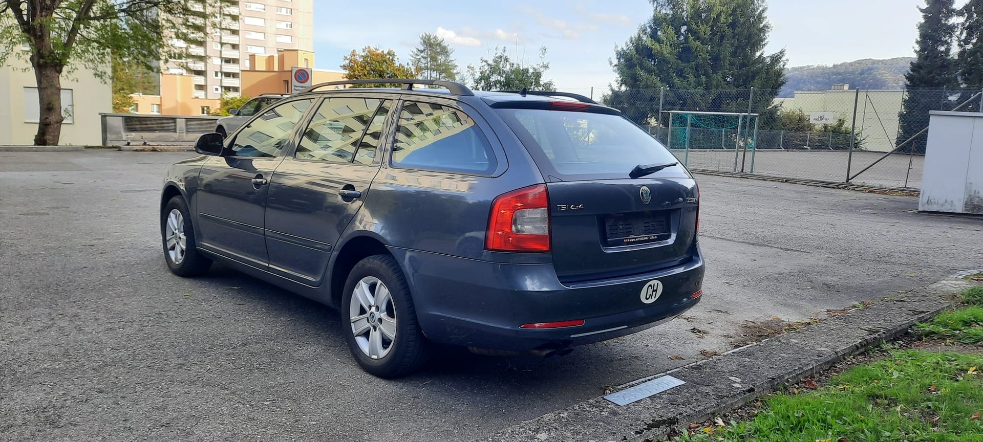 SKODA Octavia Combi 1.8 TSI Adventure 4x4 mit GARANTIE-image-10