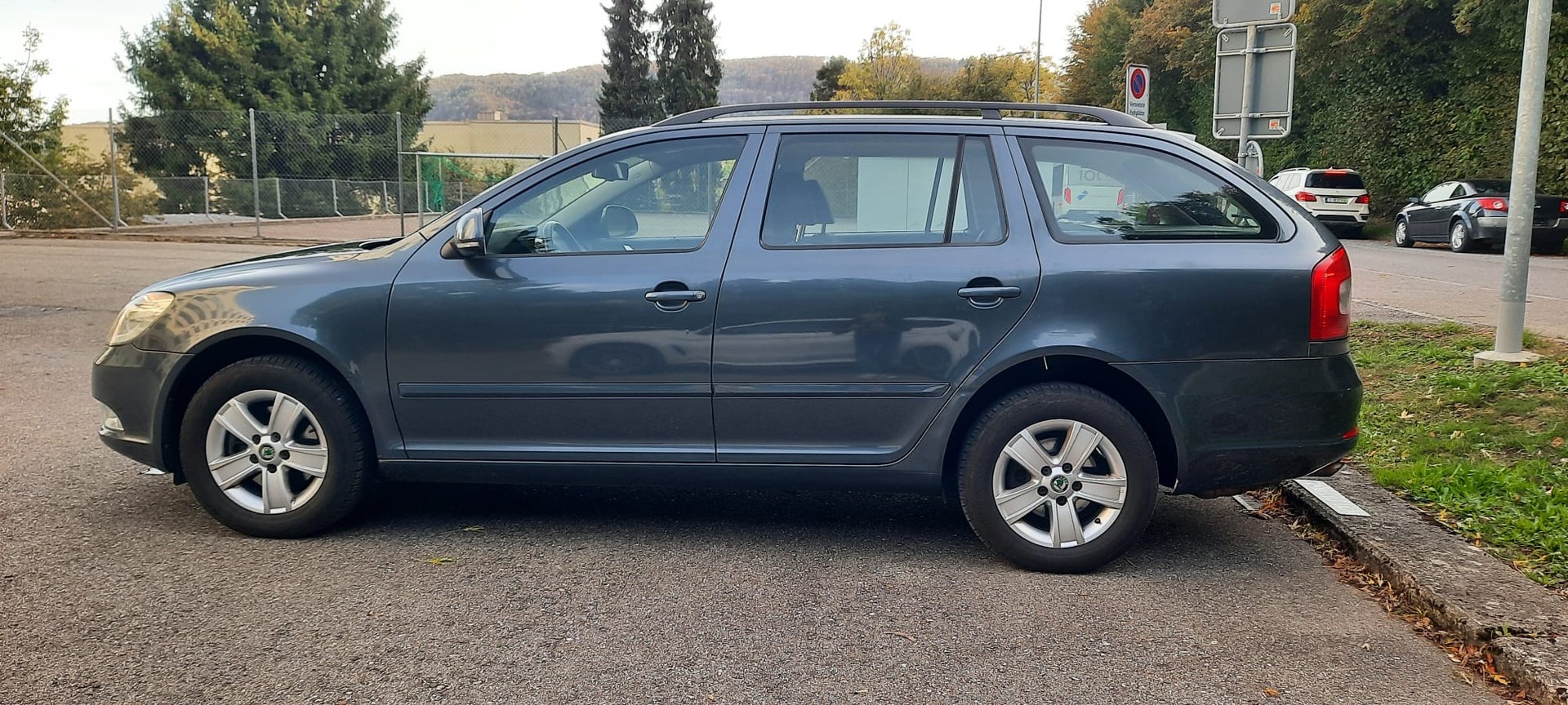SKODA Octavia Combi 1.8 TSI Adventure 4x4 mit GARANTIE-image-9