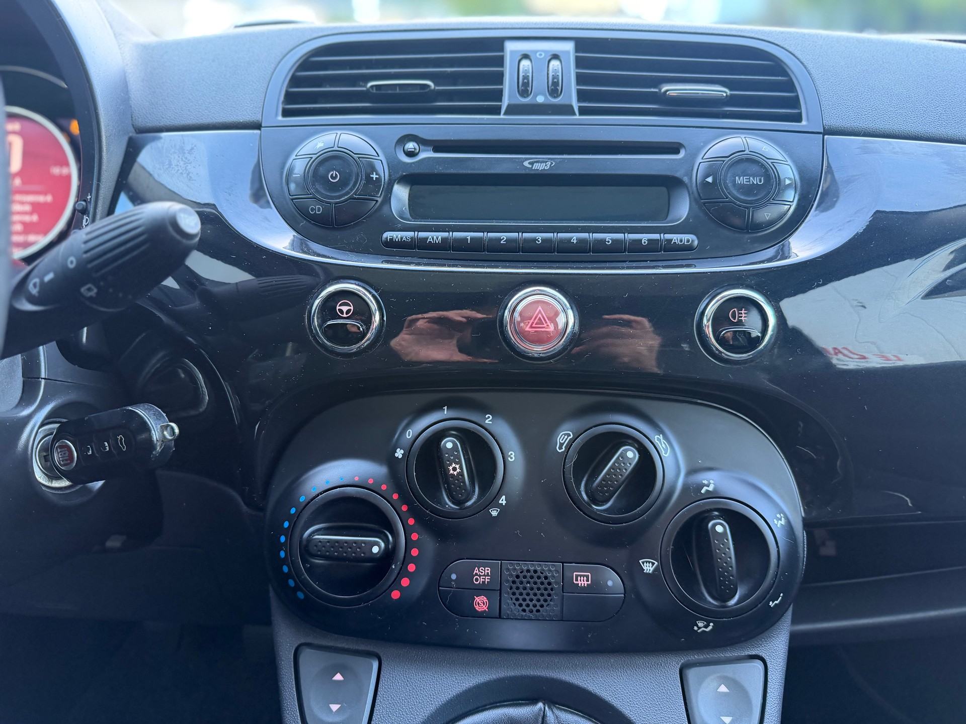 FIAT 500 1.2 Lounge-image-11
