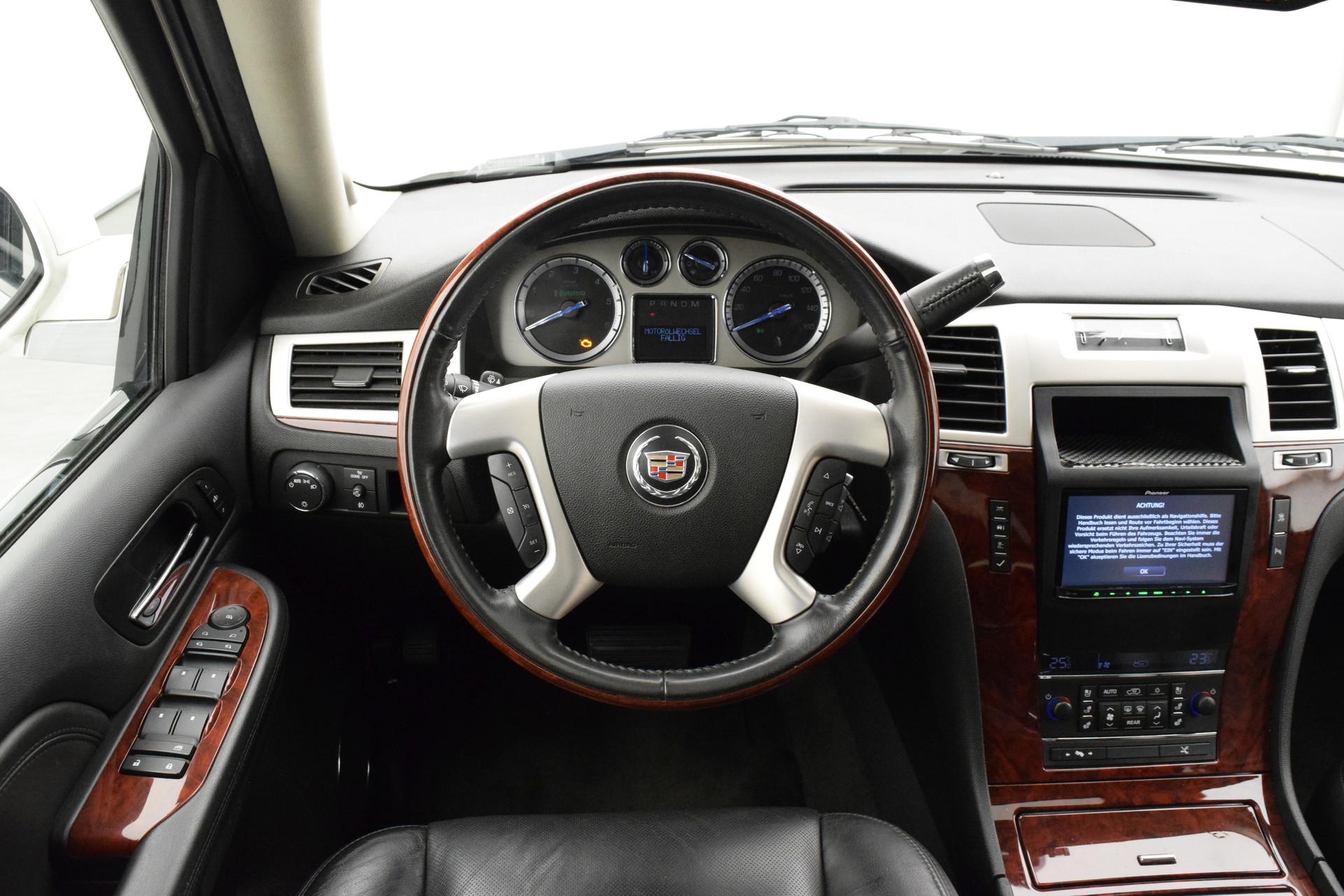 CADILLAC Escalade 6.0 Hybrid 2 Mode-image-9