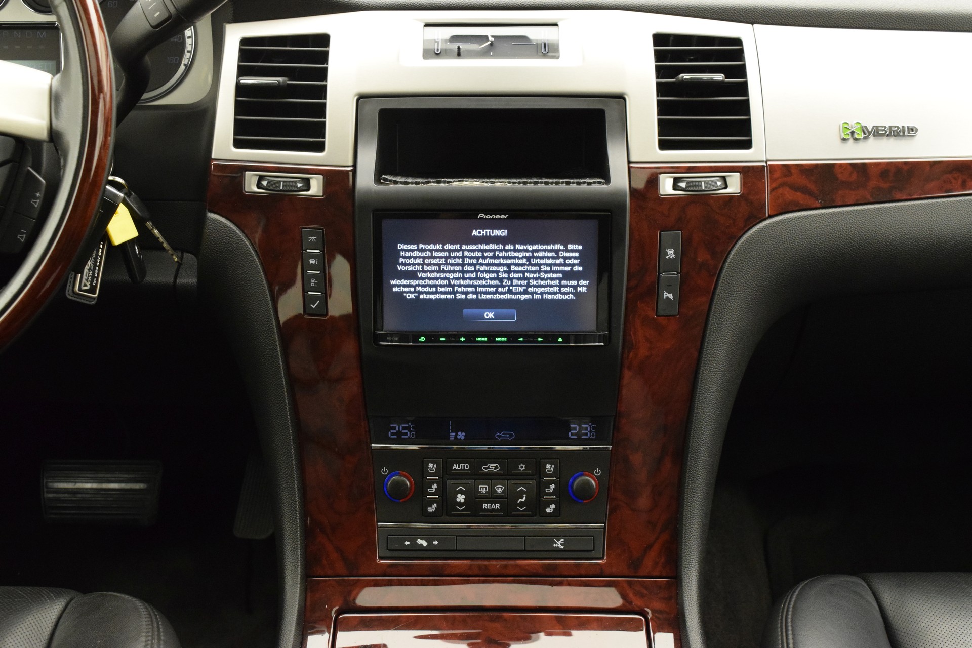 CADILLAC Escalade 6.0 Hybrid 2 Mode-image-10