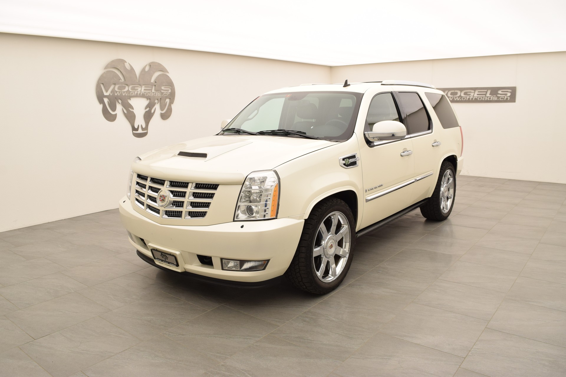 CADILLAC Escalade 6.0 Hybrid 2 Mode-image-0
