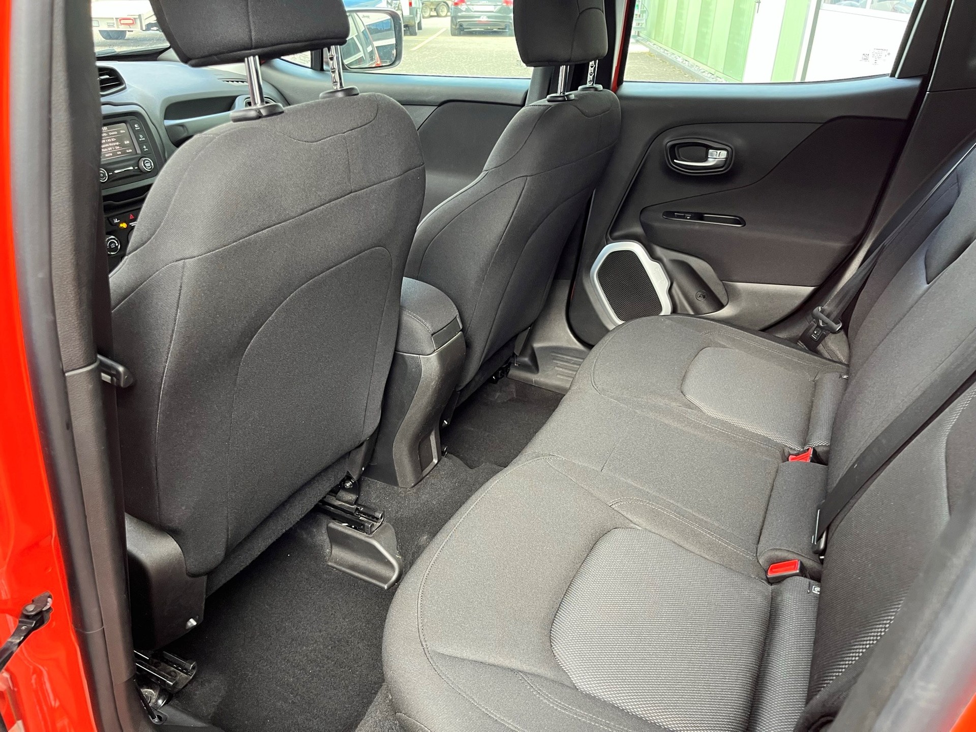 JEEP Renegade 1.0 Turbo Night Eagle-image-10