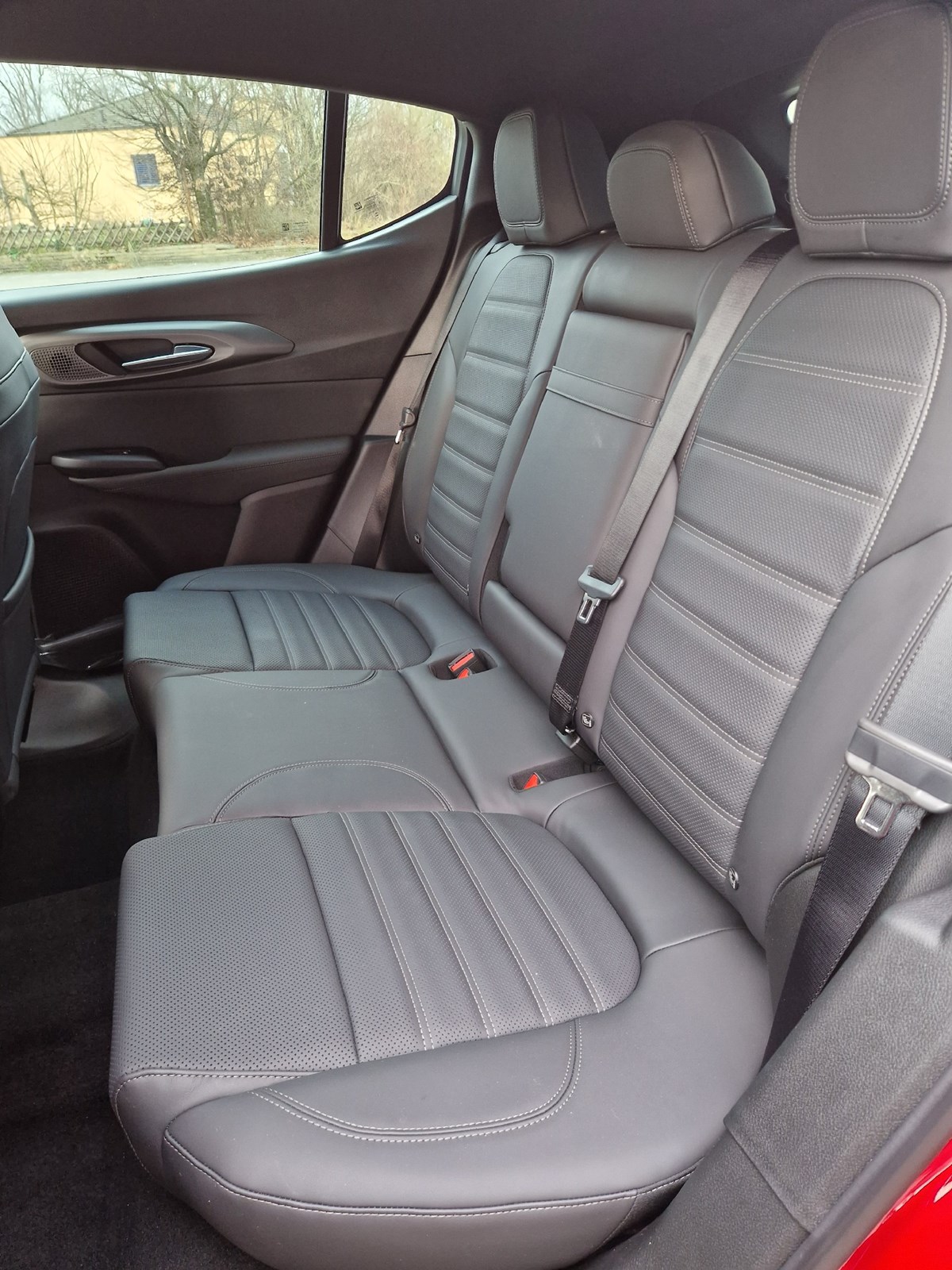 ALFA ROMEO Tonale 1.5 48V Hybrid Veloce Pack Premium-image-6