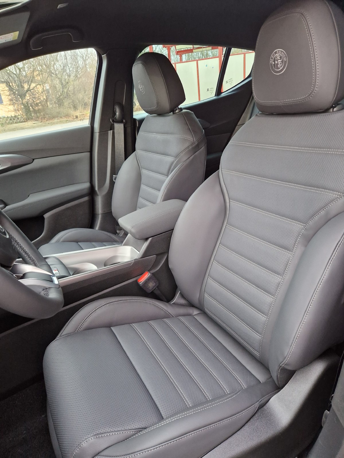 ALFA ROMEO Tonale 1.5 48V Hybrid Veloce Pack Premium-image-5