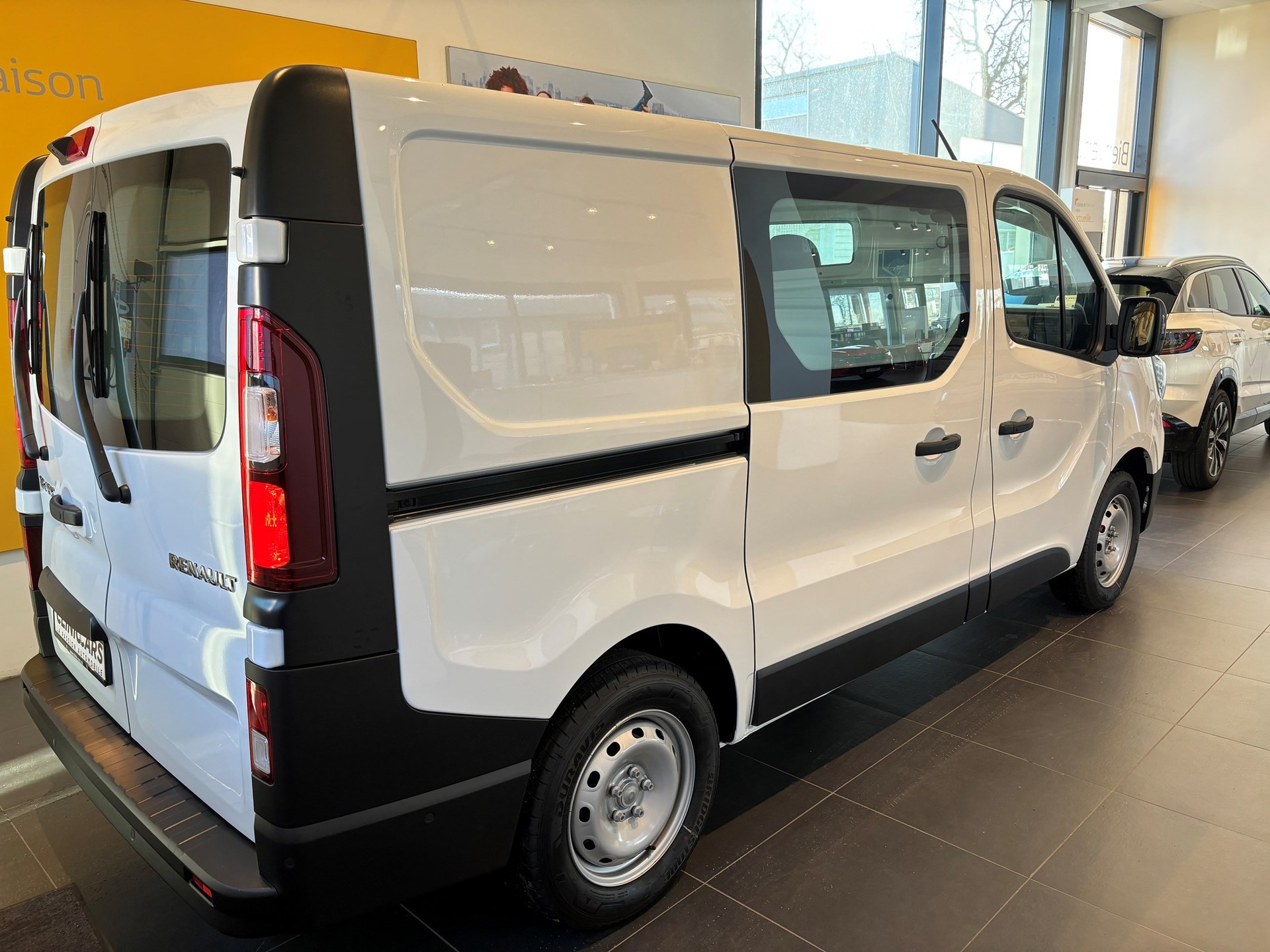 RENAULT Trafic 2.0 Blue dCi 130 Advance L1H1-image-4