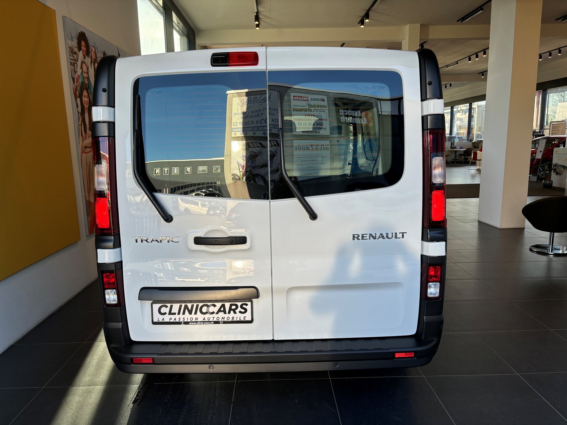 RENAULT Trafic 2.0 Blue dCi 130 Advance L1H1-image-6