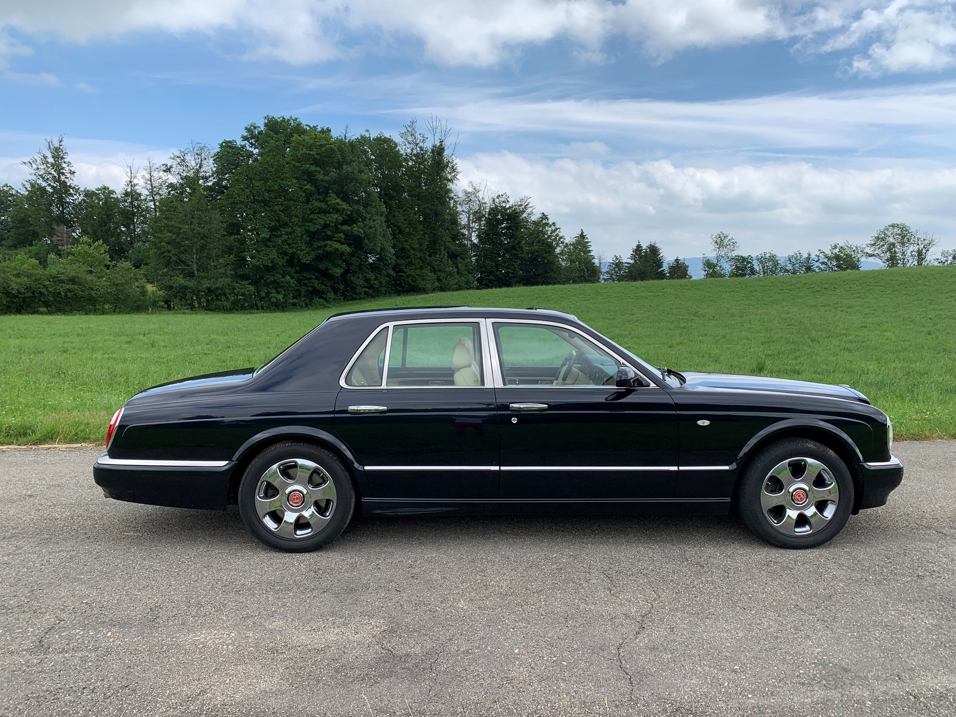 BENTLEY ARNAGE Red Label-image-1