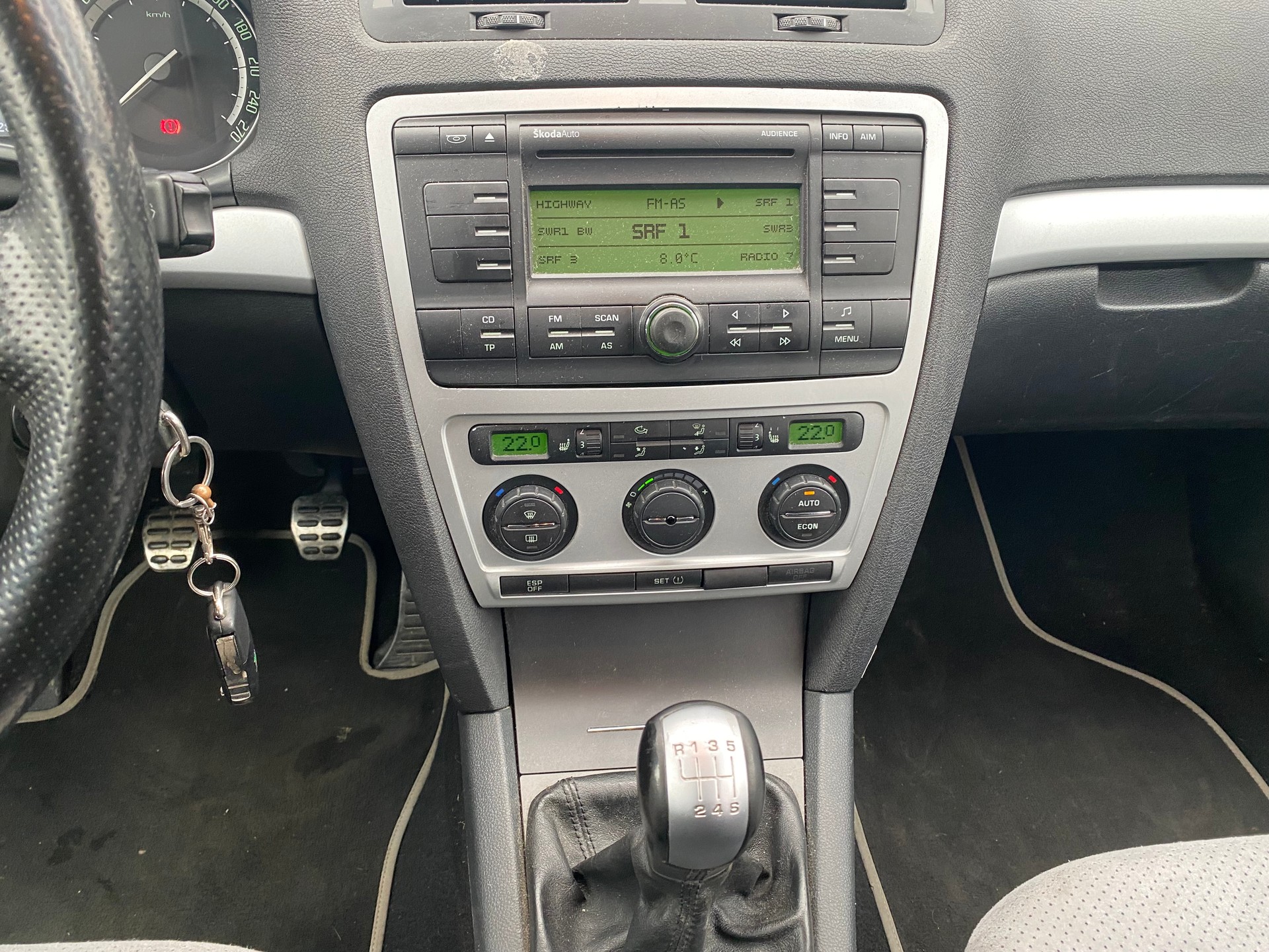 SKODA Octavia 2.0 Turbo FSI RS-image-15