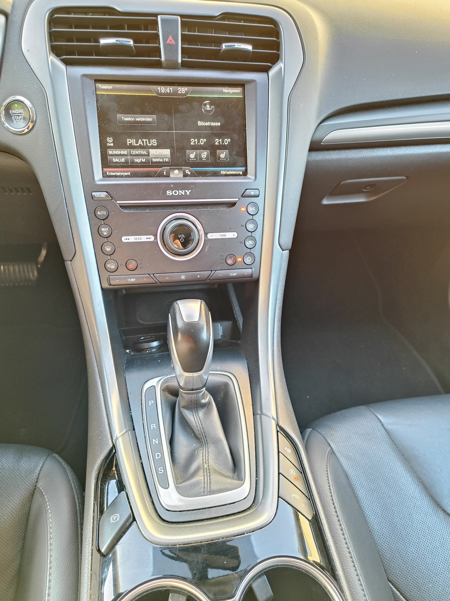 FORD Mondeo 2.0 Diesel Titanium 180PS Automat-image-10