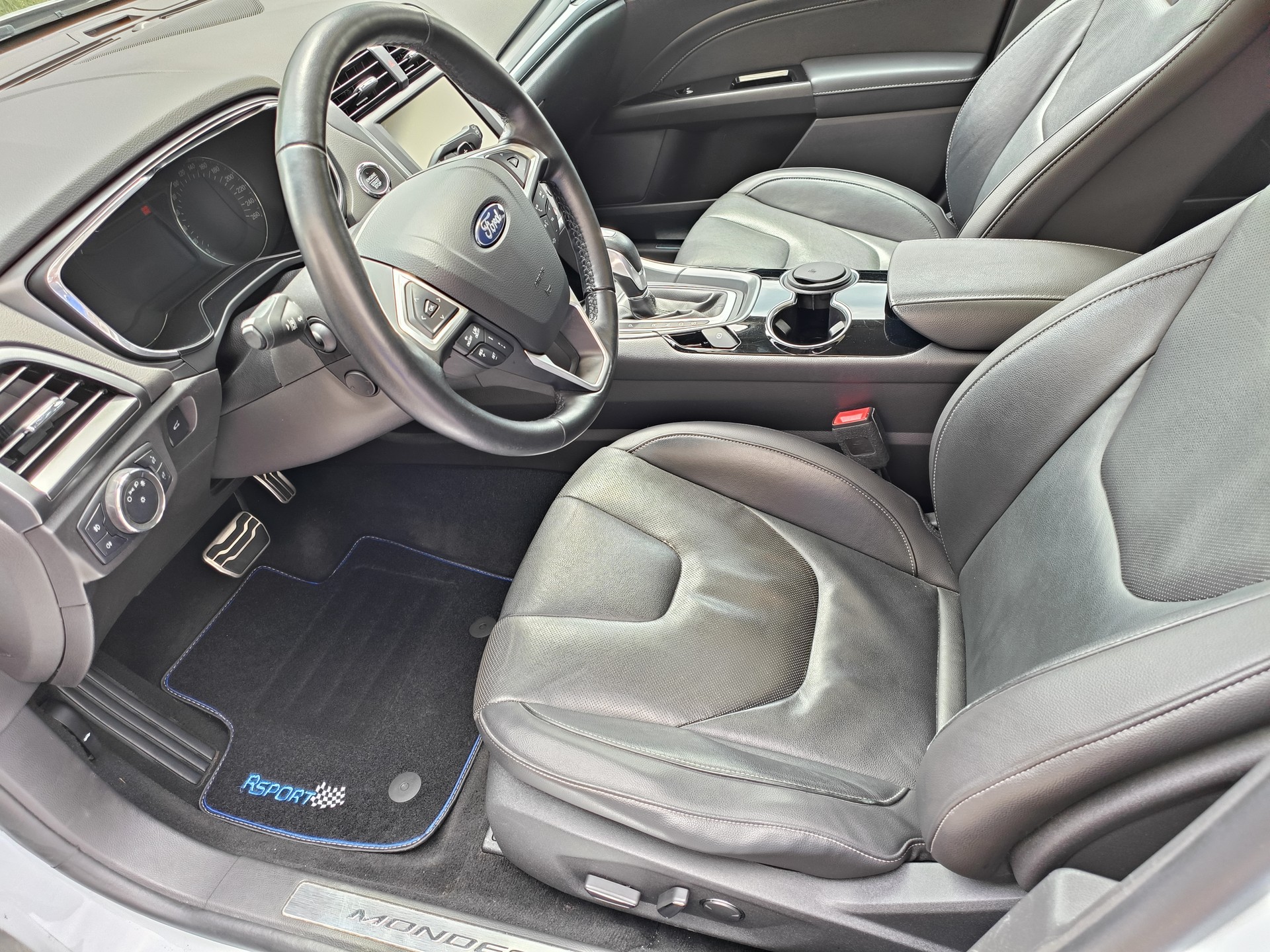 FORD Mondeo 2.0 Diesel Titanium 180PS Automat-image-7