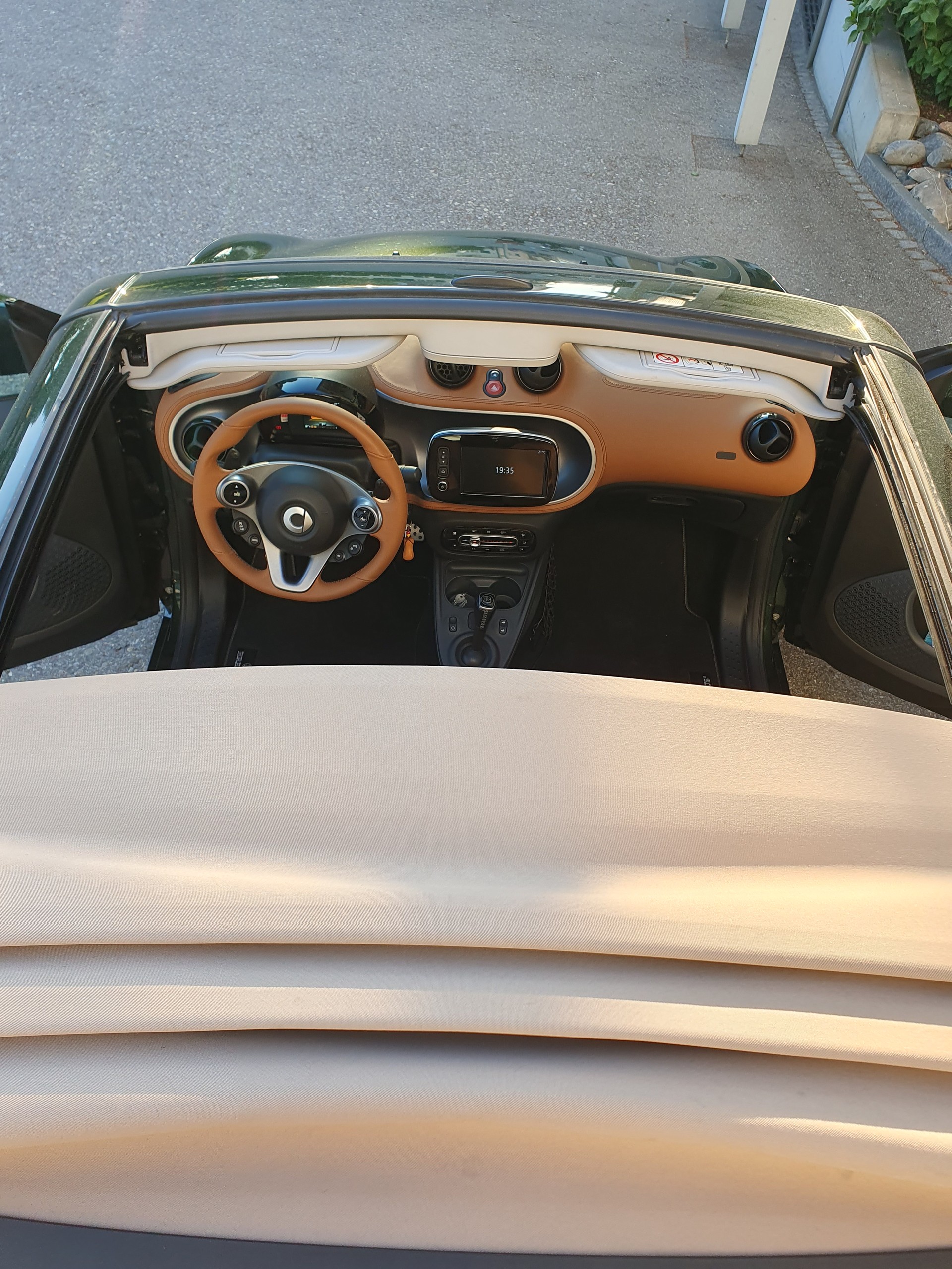 SMART Brabus Cabrio Xclusive-image-5