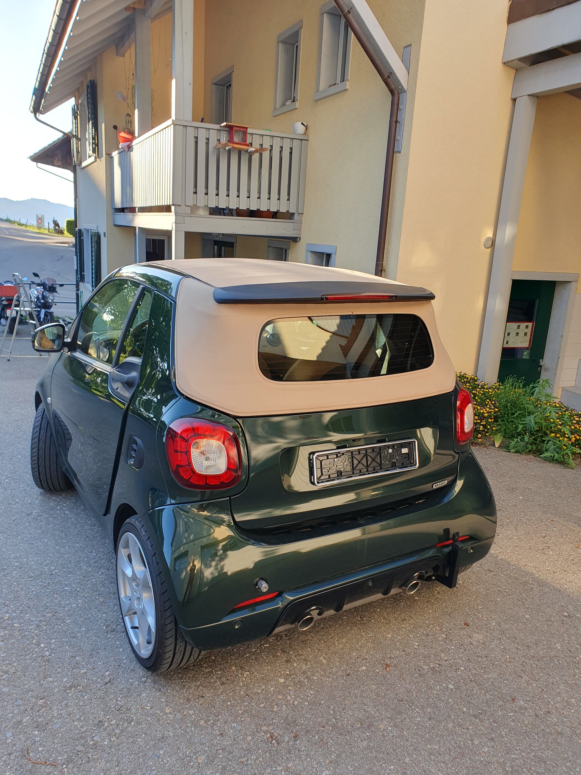 SMART Brabus Cabrio Xclusive-image-2