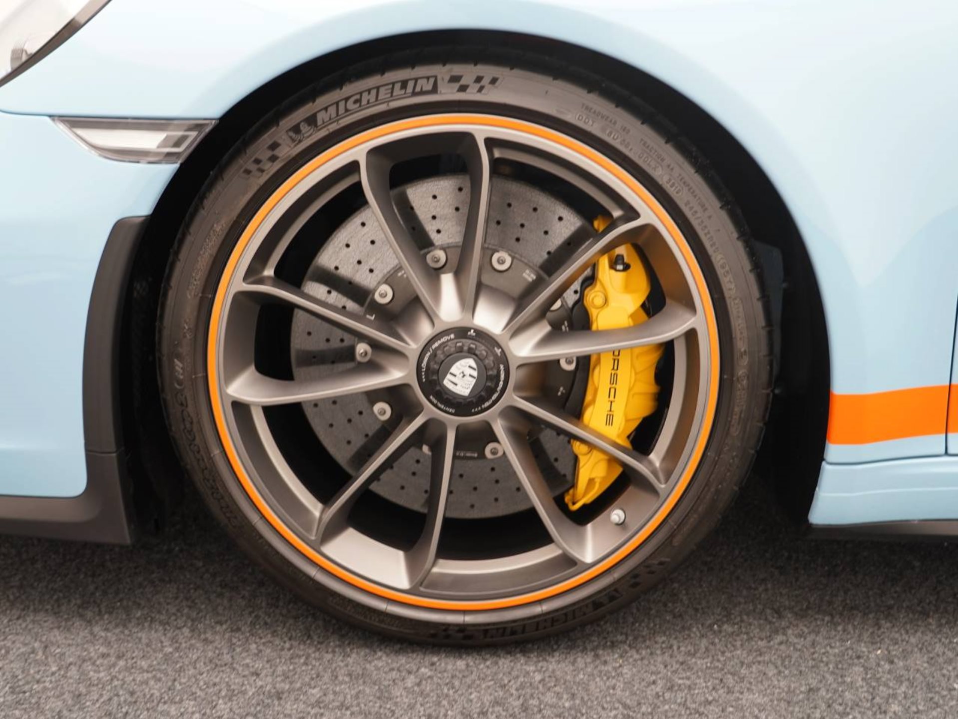 PORSCHE 911 Speedster-image-13