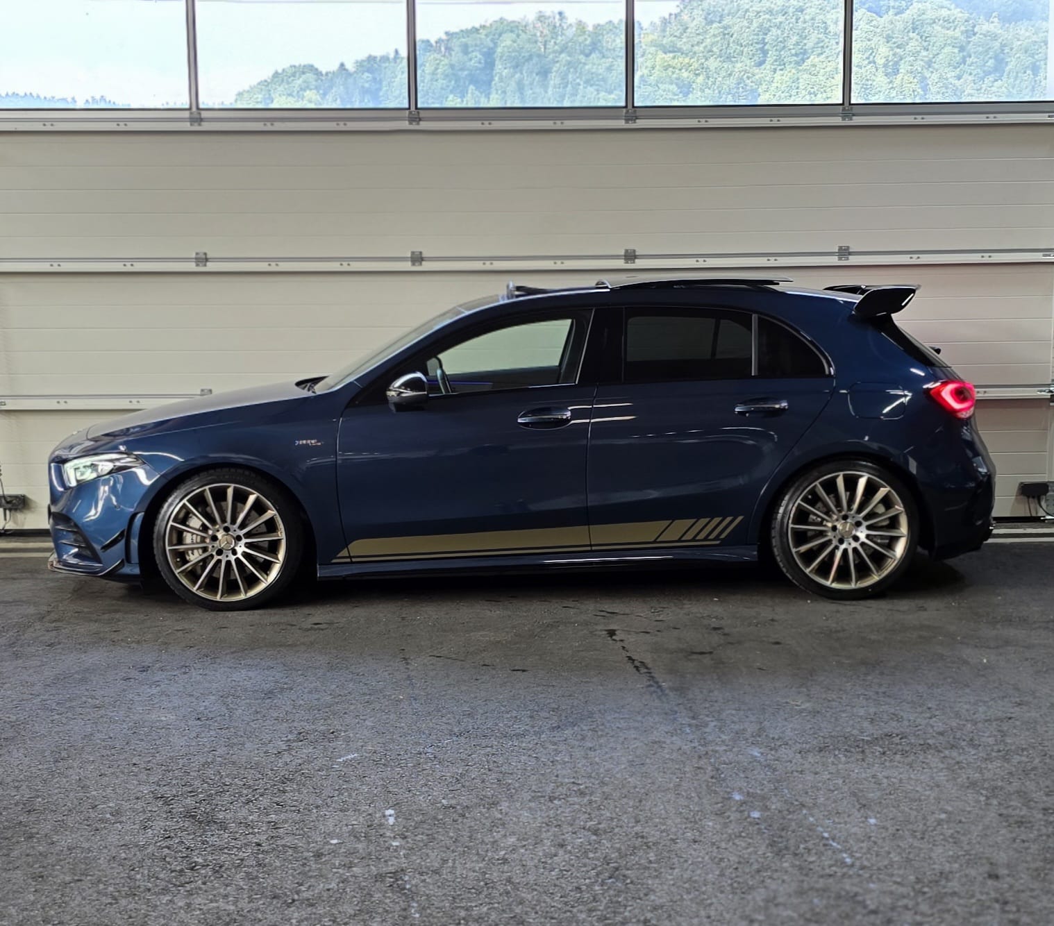 MERCEDES-BENZ A 35 AMG 4Matic Edition 1 Speedshift **CH FAHRZEUG**-image-1