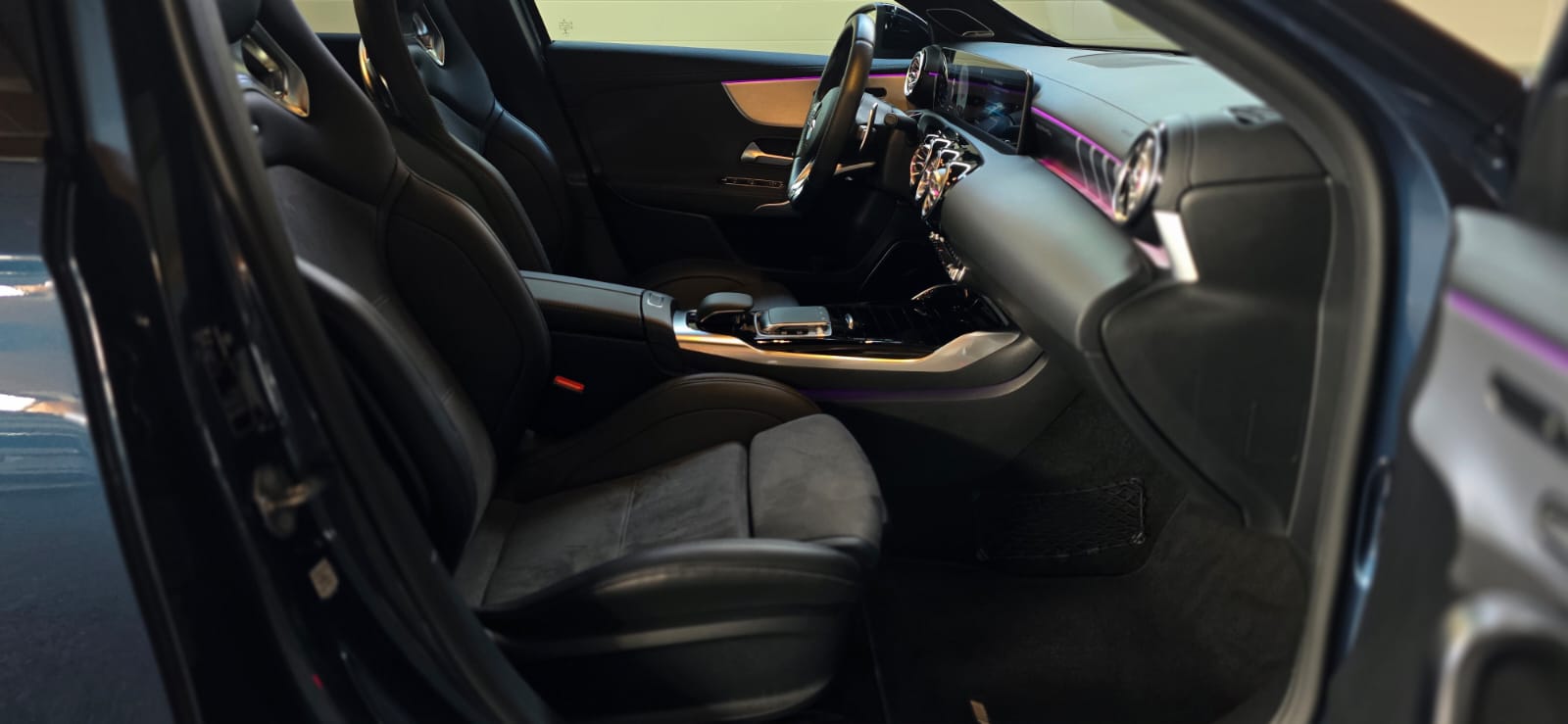 MERCEDES-BENZ A 35 AMG 4Matic Edition 1 Speedshift **CH FAHRZEUG**-image-27
