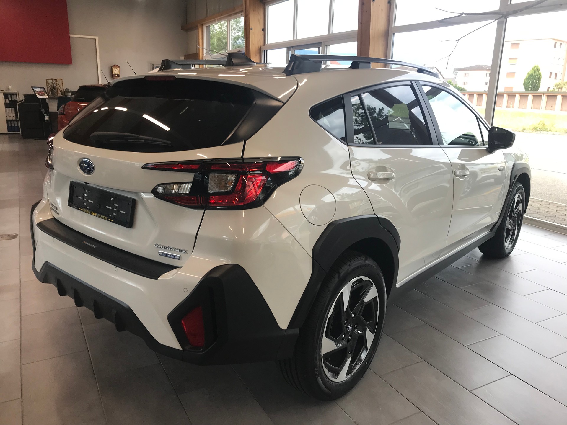 SUBARU Crosstrek 2.0 e-Boxer Passion AWD Lineartronic-image-6